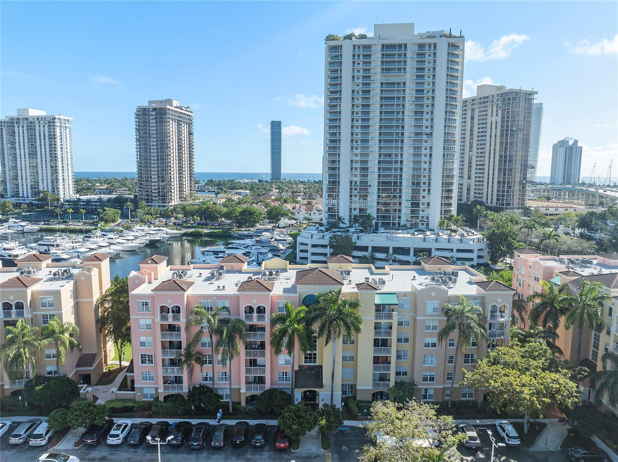 19601 E Country Club Dr 7-108