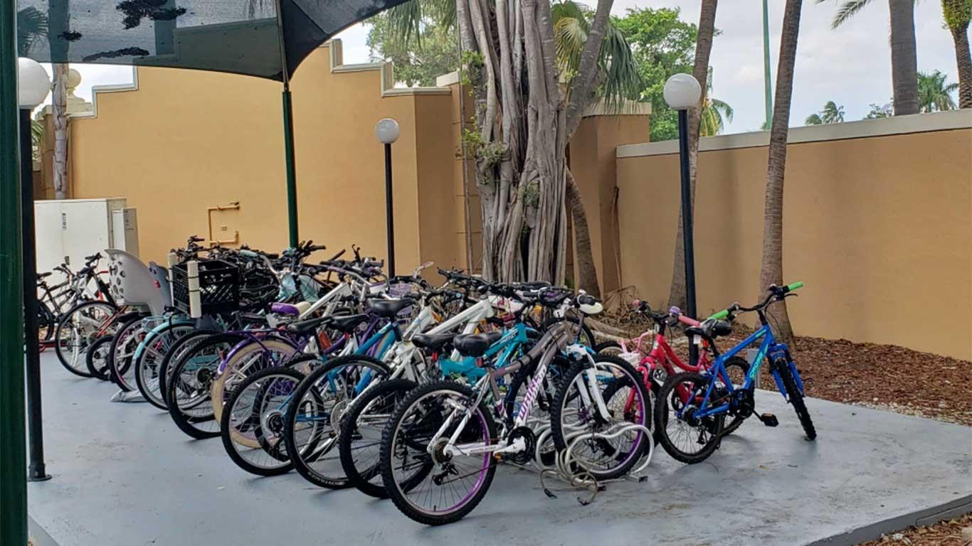 19601 E Country Club Dr 7-108