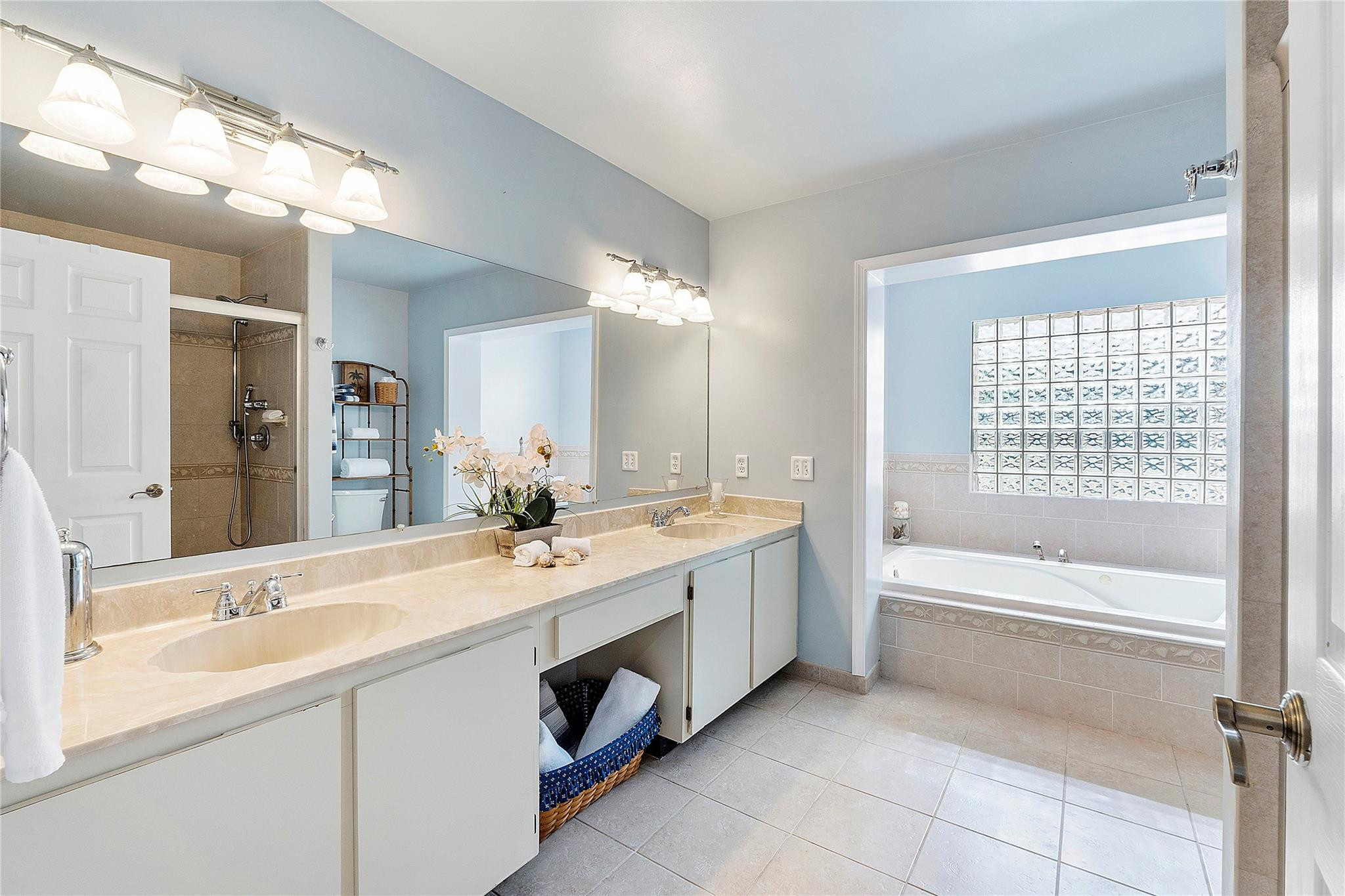 11836 Sunchase Ct
