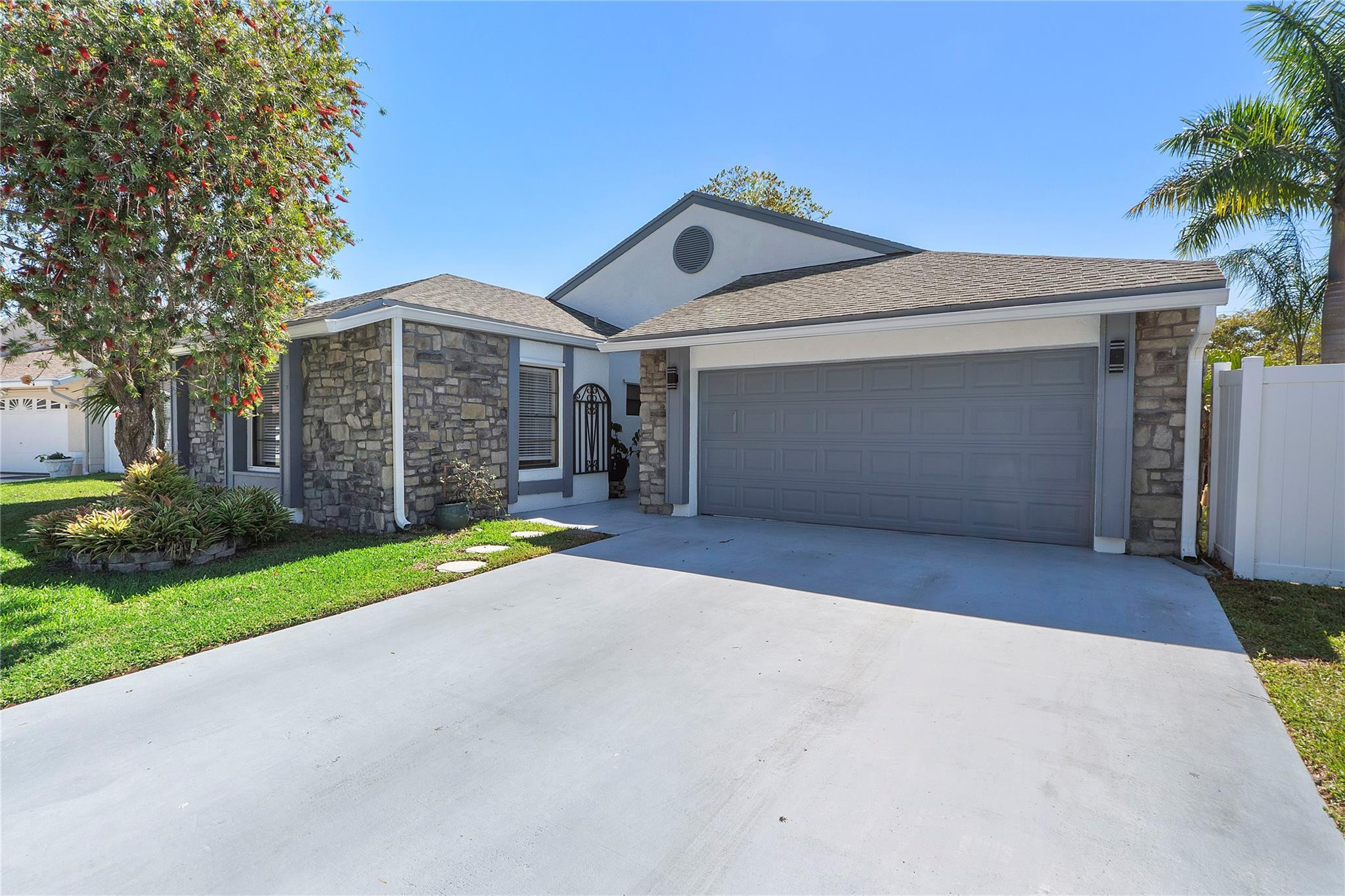 11836 Sunchase Ct