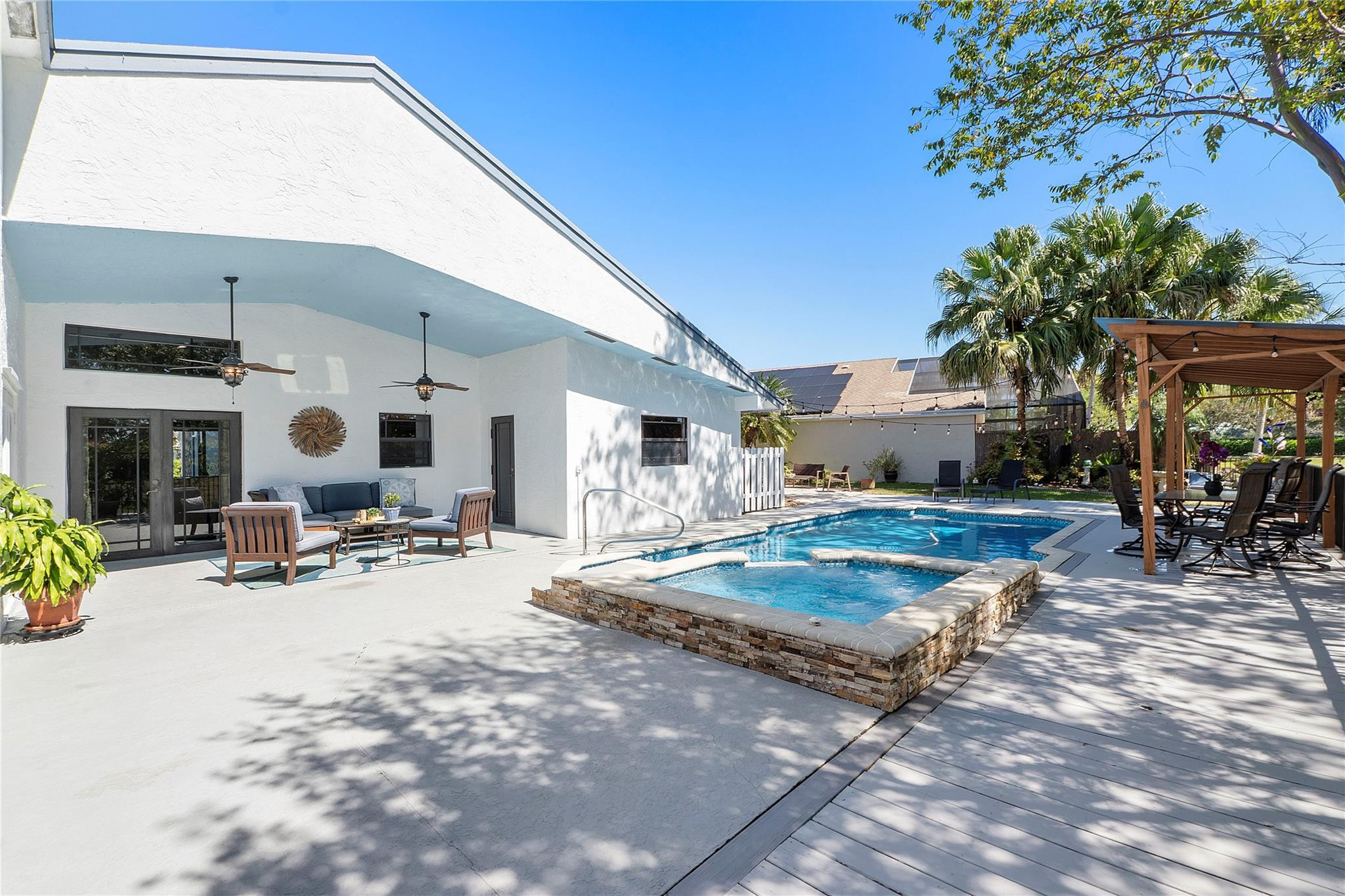 11836 Sunchase Ct