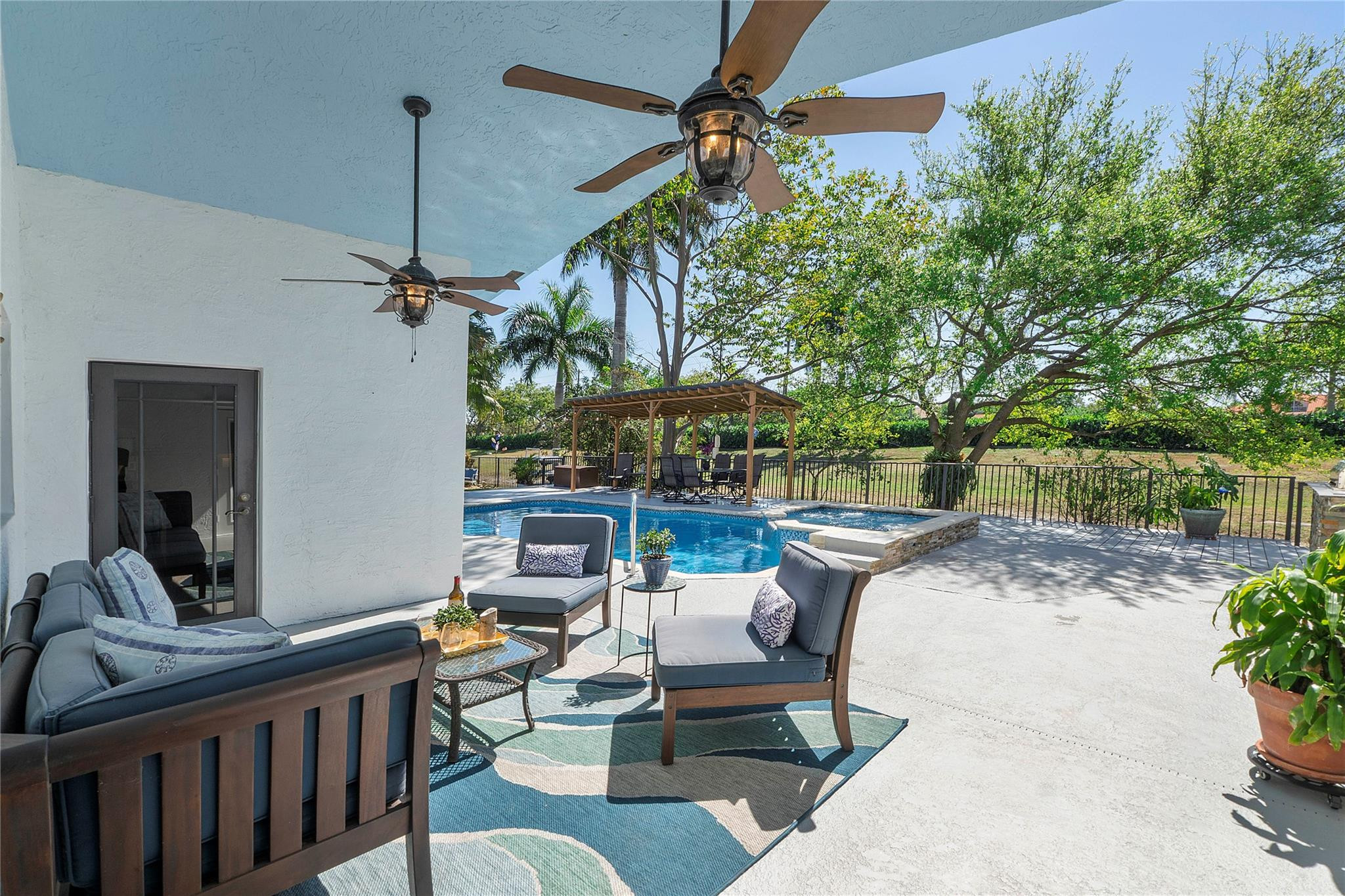11836 Sunchase Ct