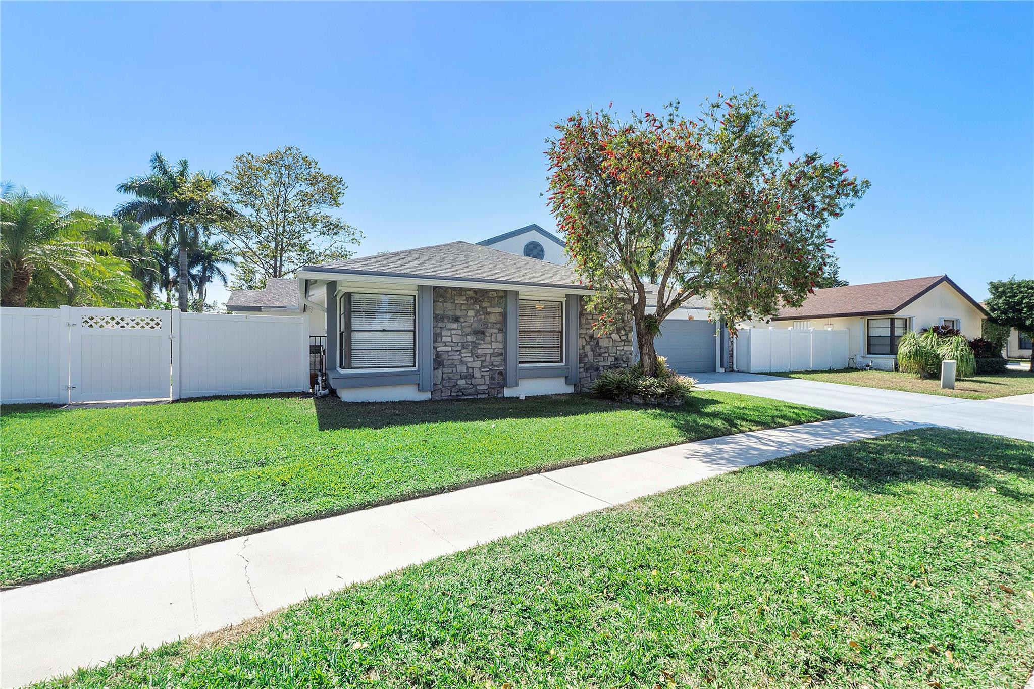 11836 Sunchase Ct