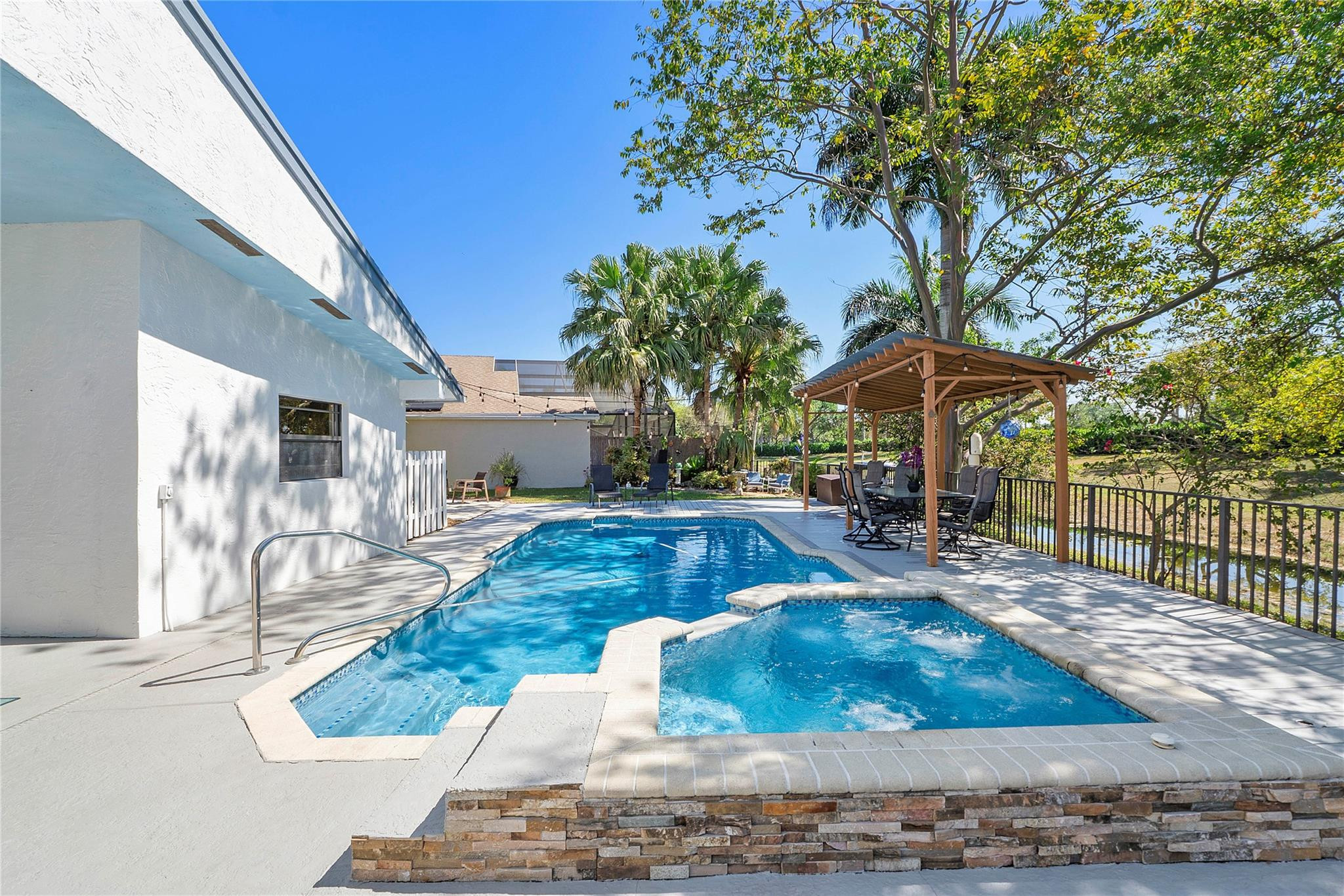 11836 Sunchase Ct