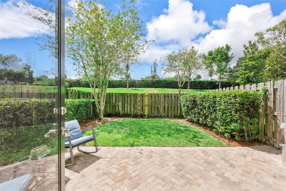 9584 S Town Parc Cir S 0