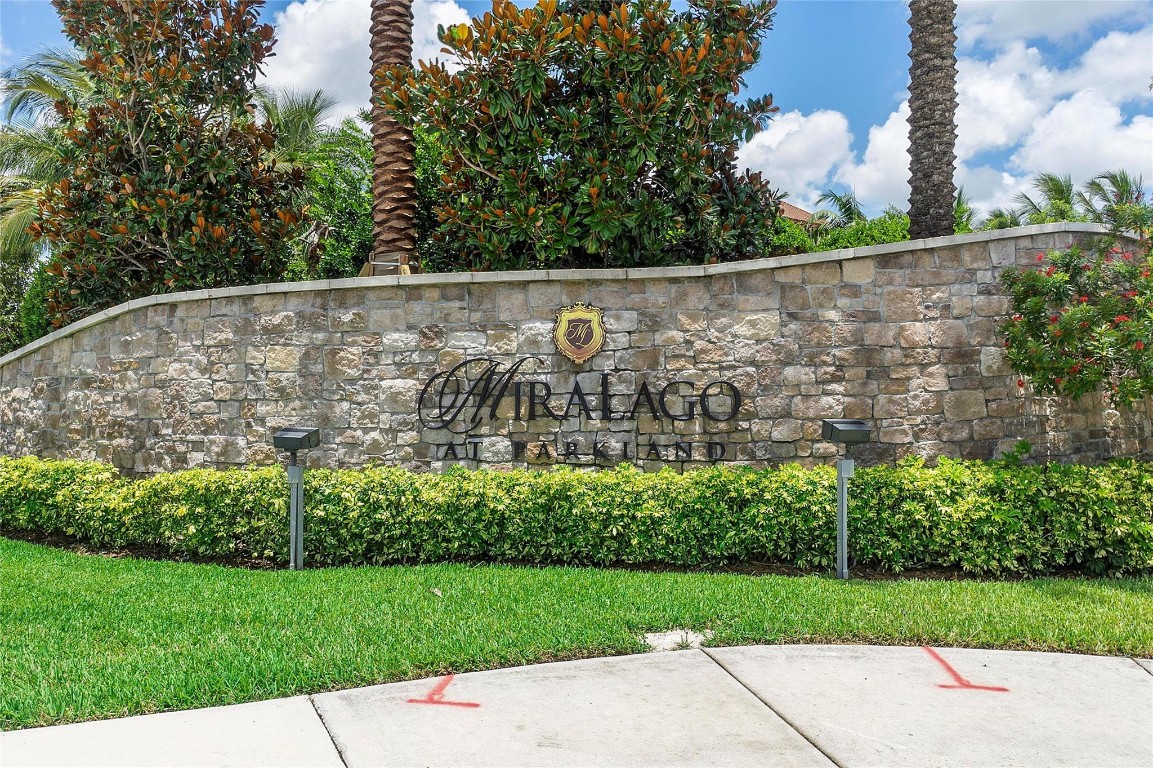 9584 S Town Parc Cir S 0