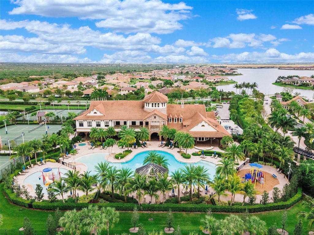 9584 S Town Parc Cir S 0