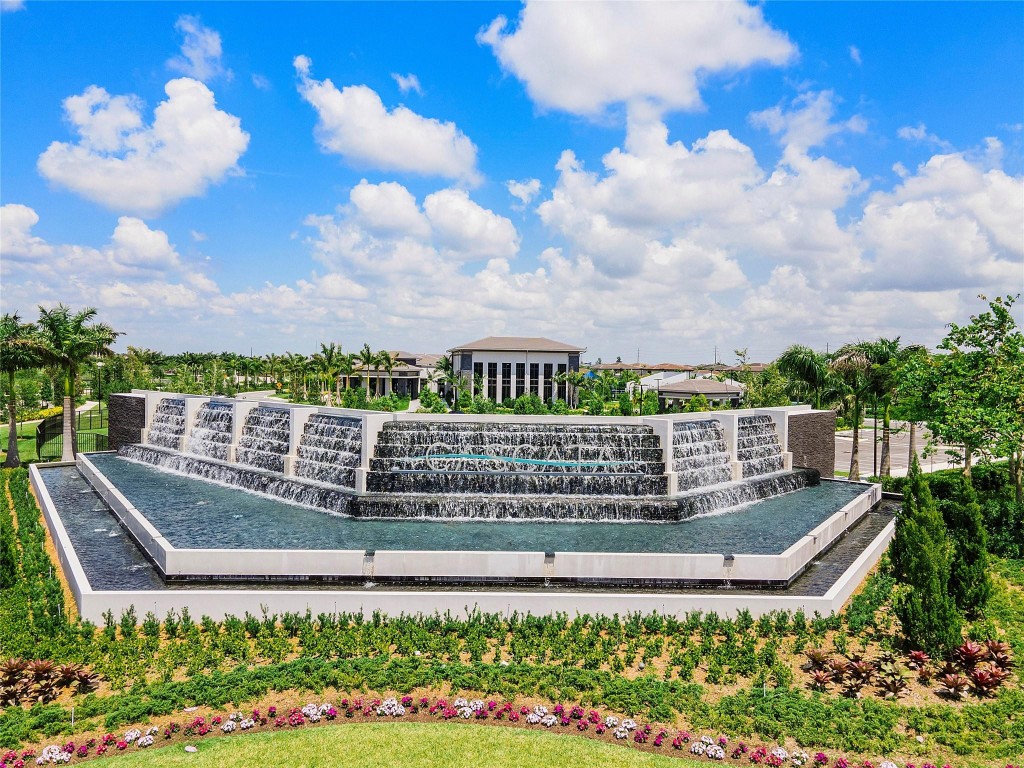 9584 S Town Parc Cir S 0