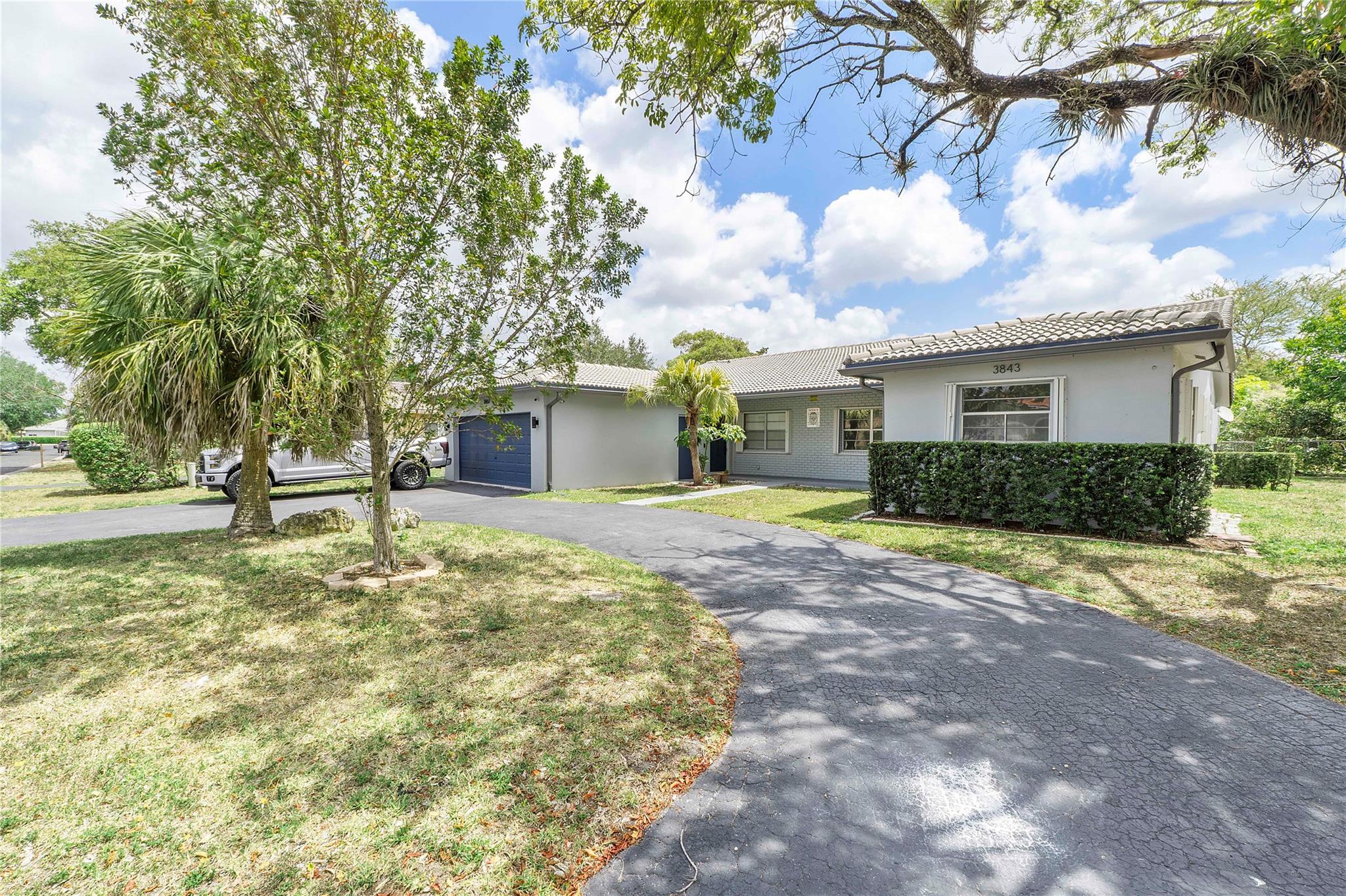 3843 NW 81st Ter