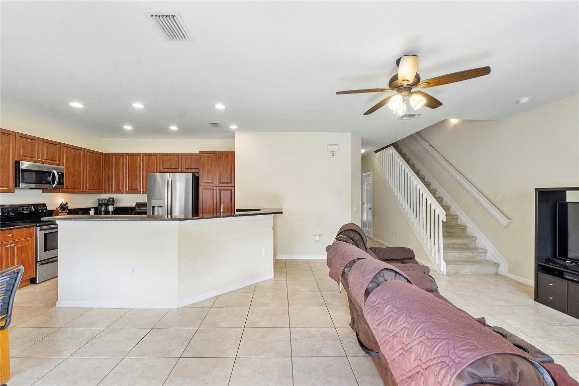 4716 N Grand Cypress Cir N 4716