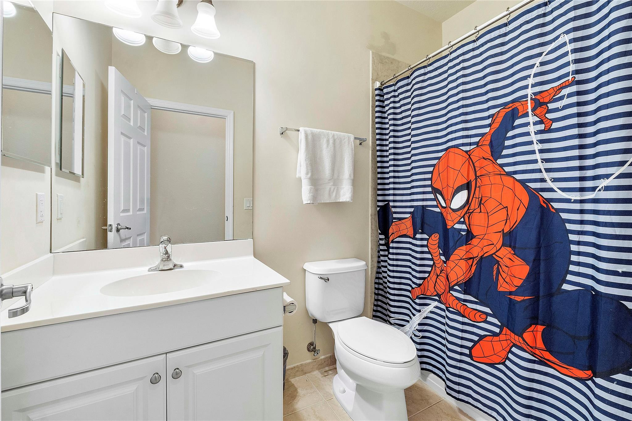 4716 N Grand Cypress Cir N 4716