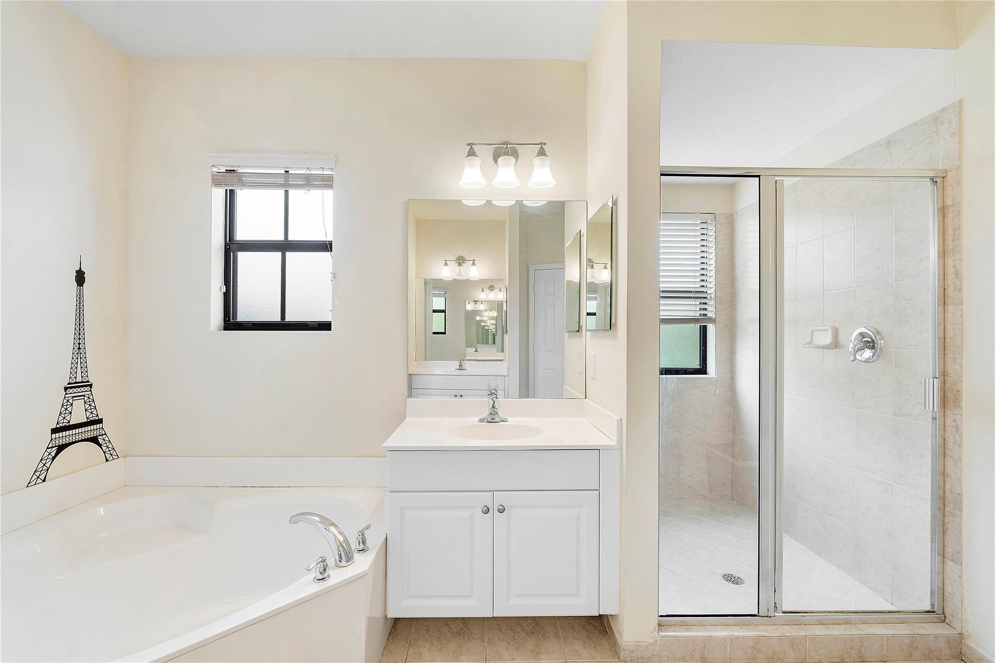 4716 N Grand Cypress Cir N 4716