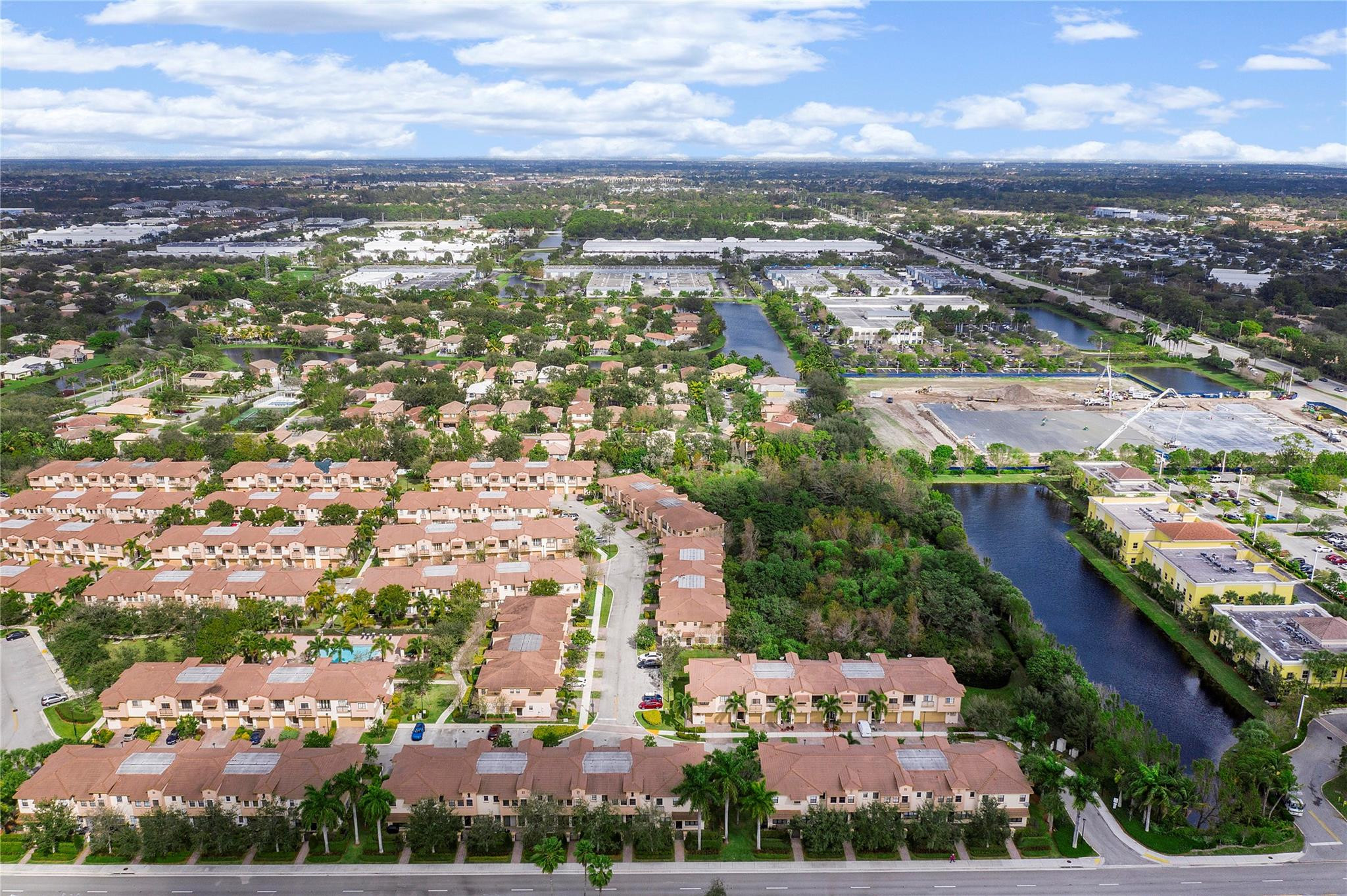 4716 N Grand Cypress Cir N 4716