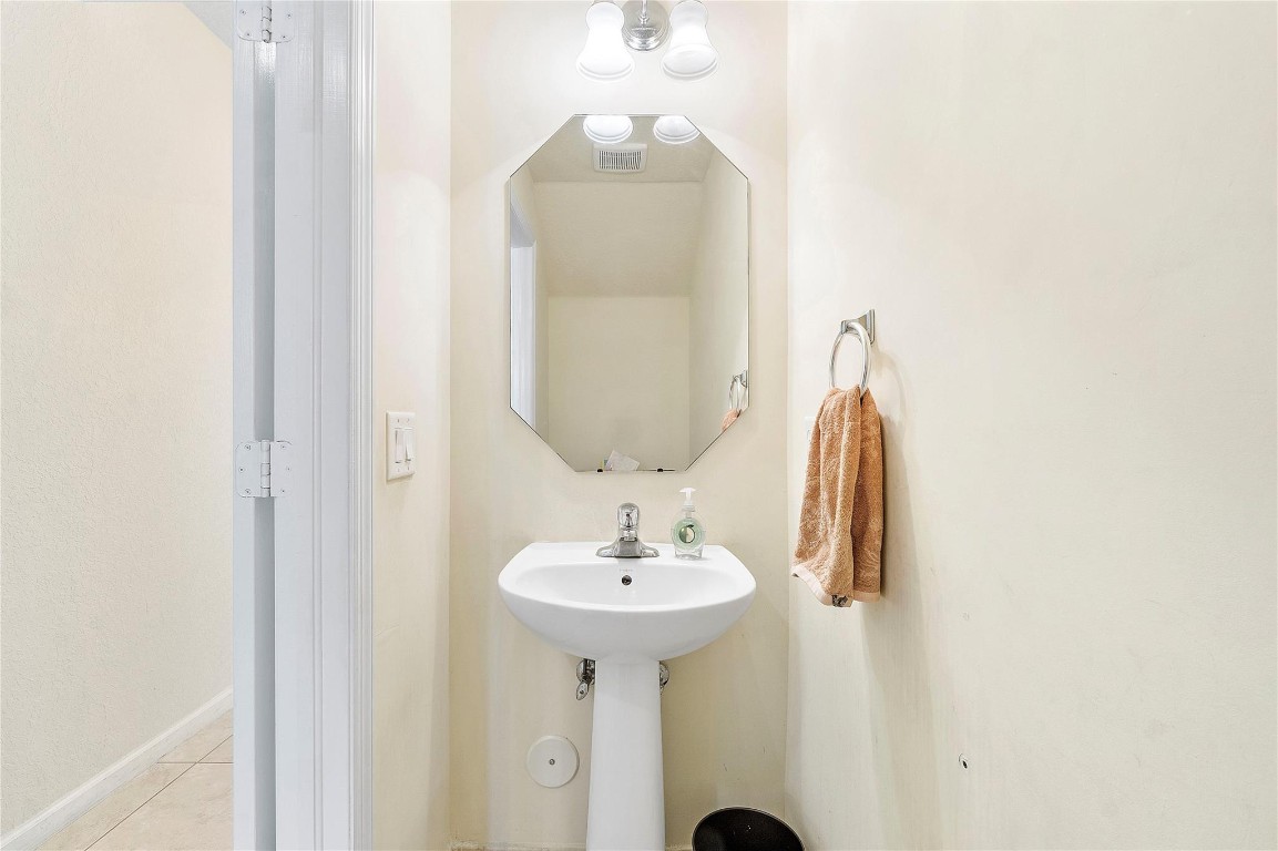 4716 N Grand Cypress Cir N 4716