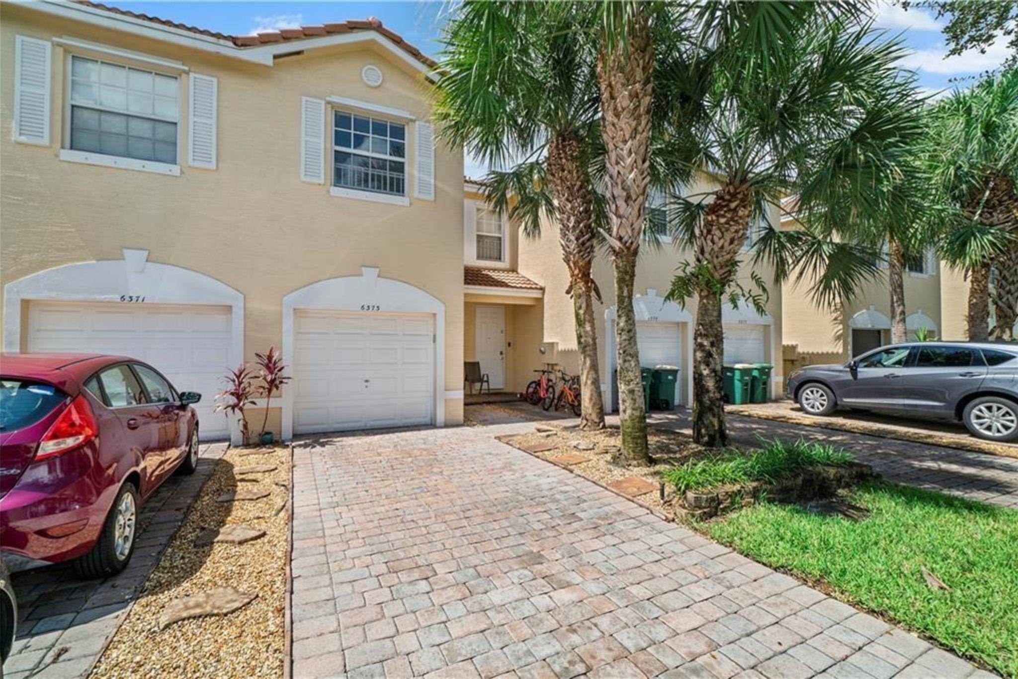 6373 Landings Way