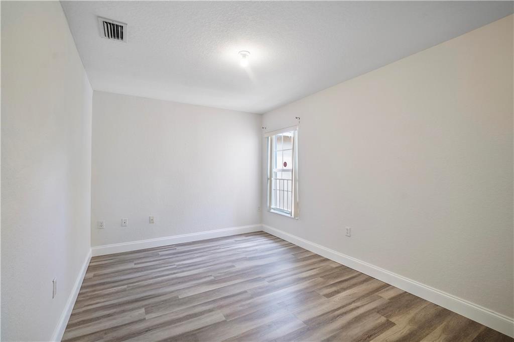 6373 Landings Way