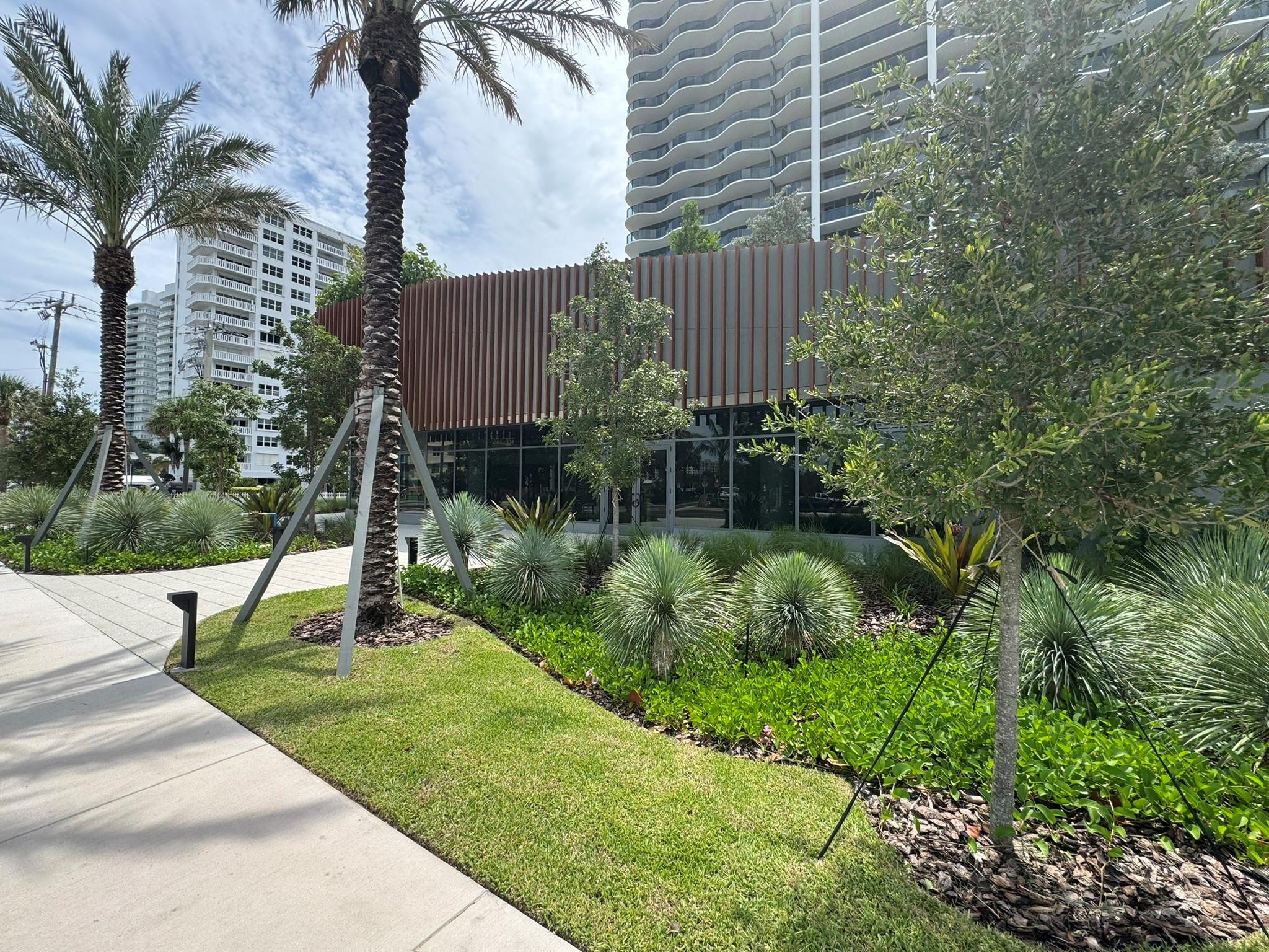 900 N Ocean Blvd CU