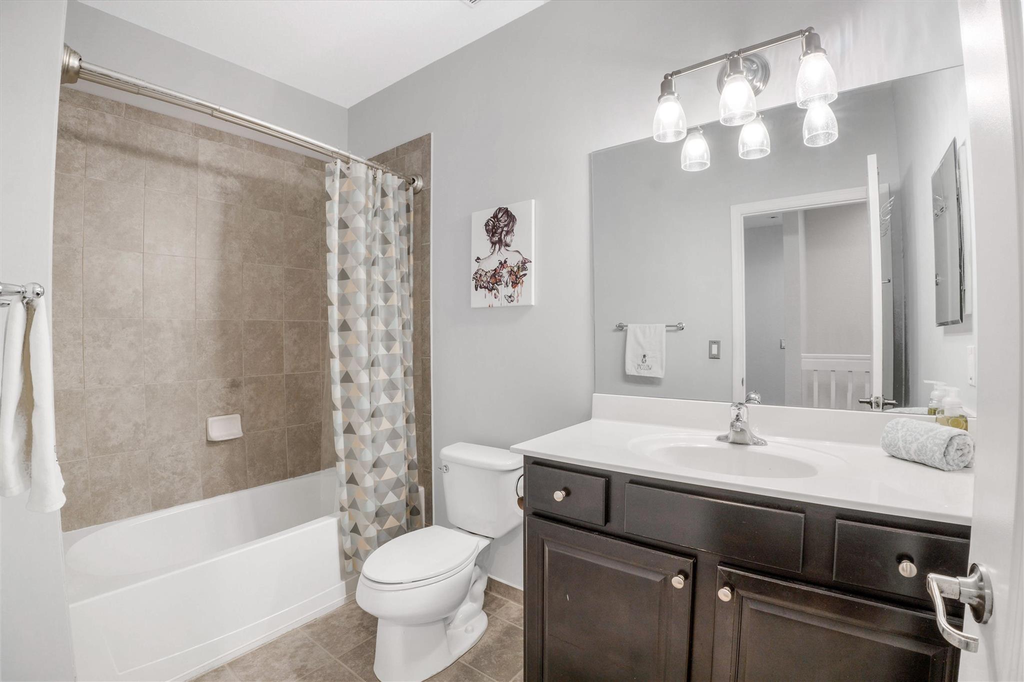 8405 Lakeview Trl