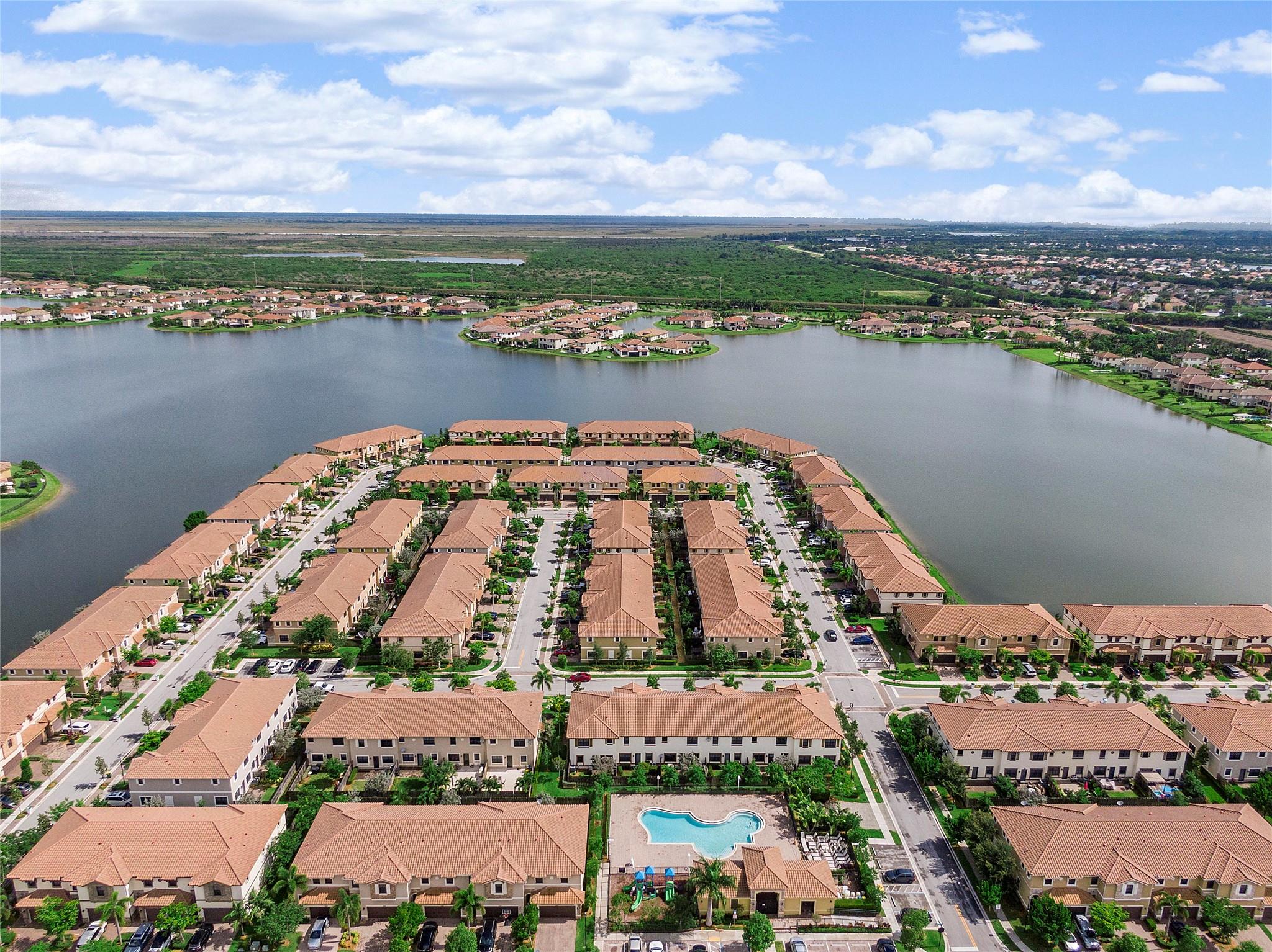 8405 Lakeview Trl