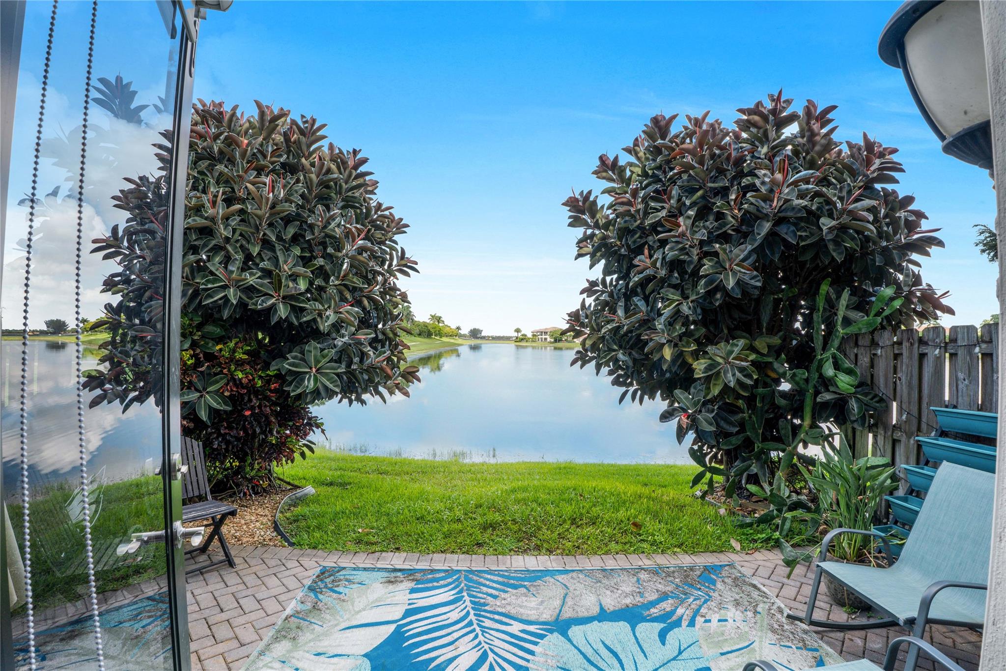 8405 Lakeview Trl