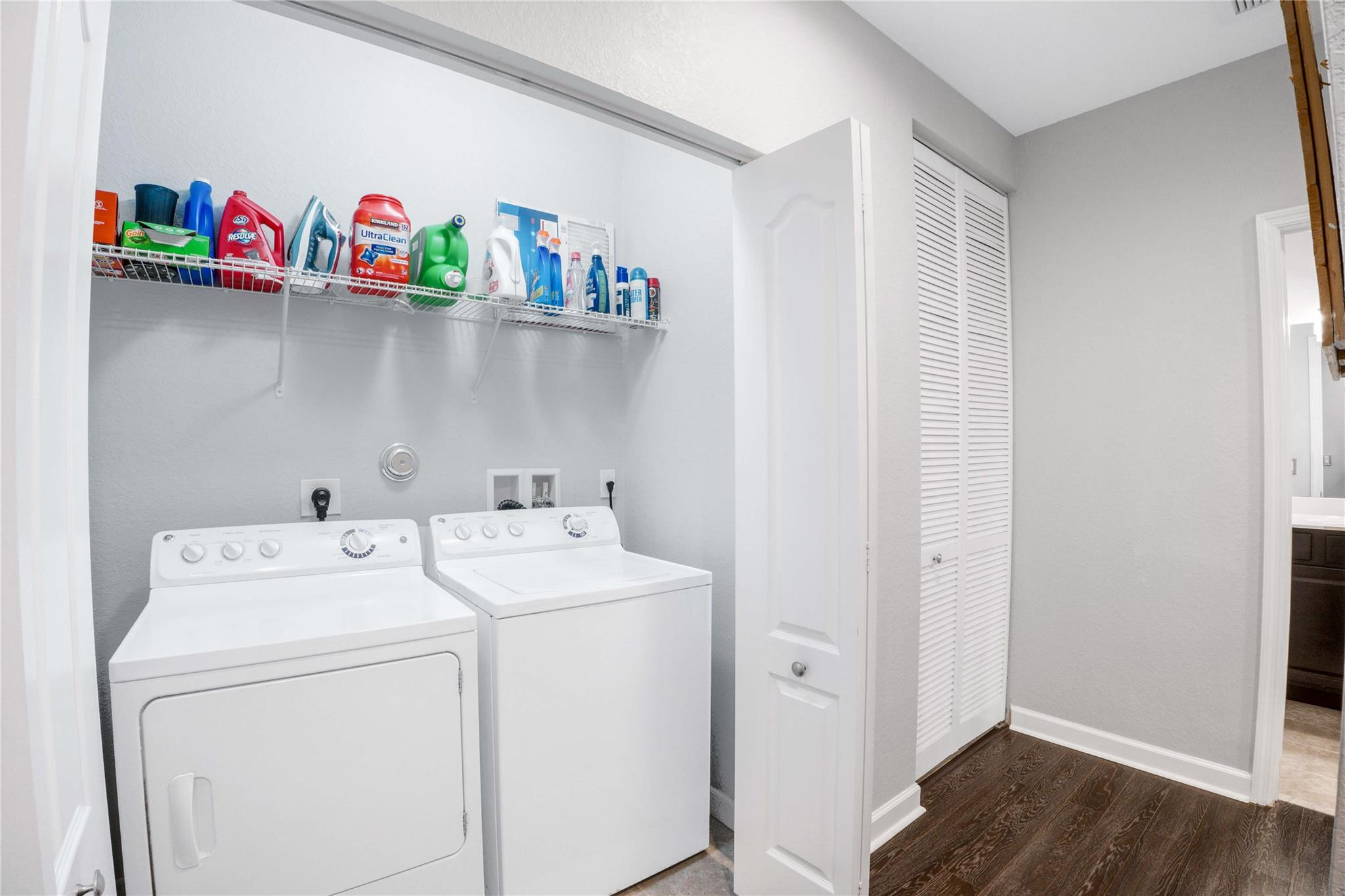 8405 Lakeview Trl