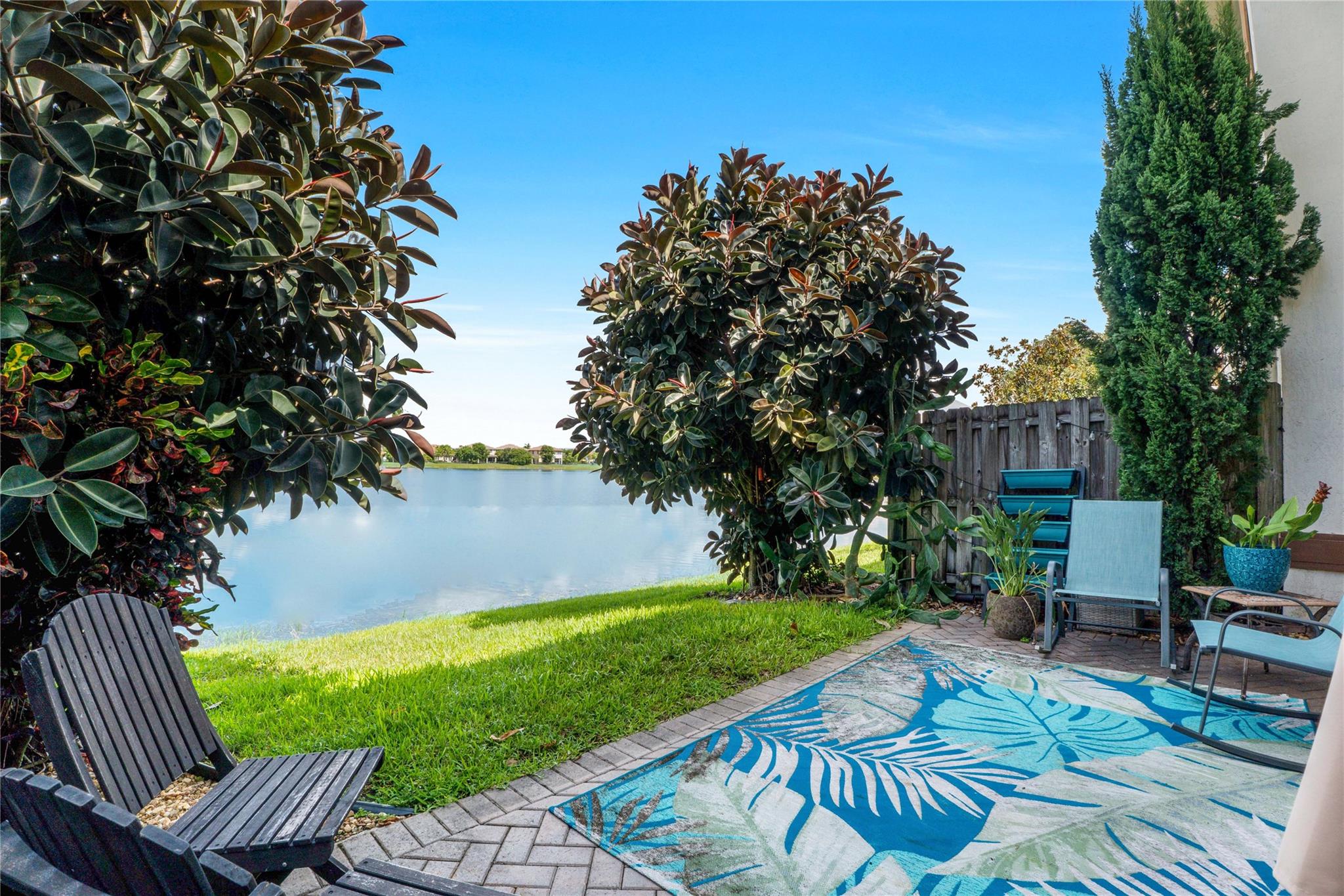 8405 Lakeview Trl