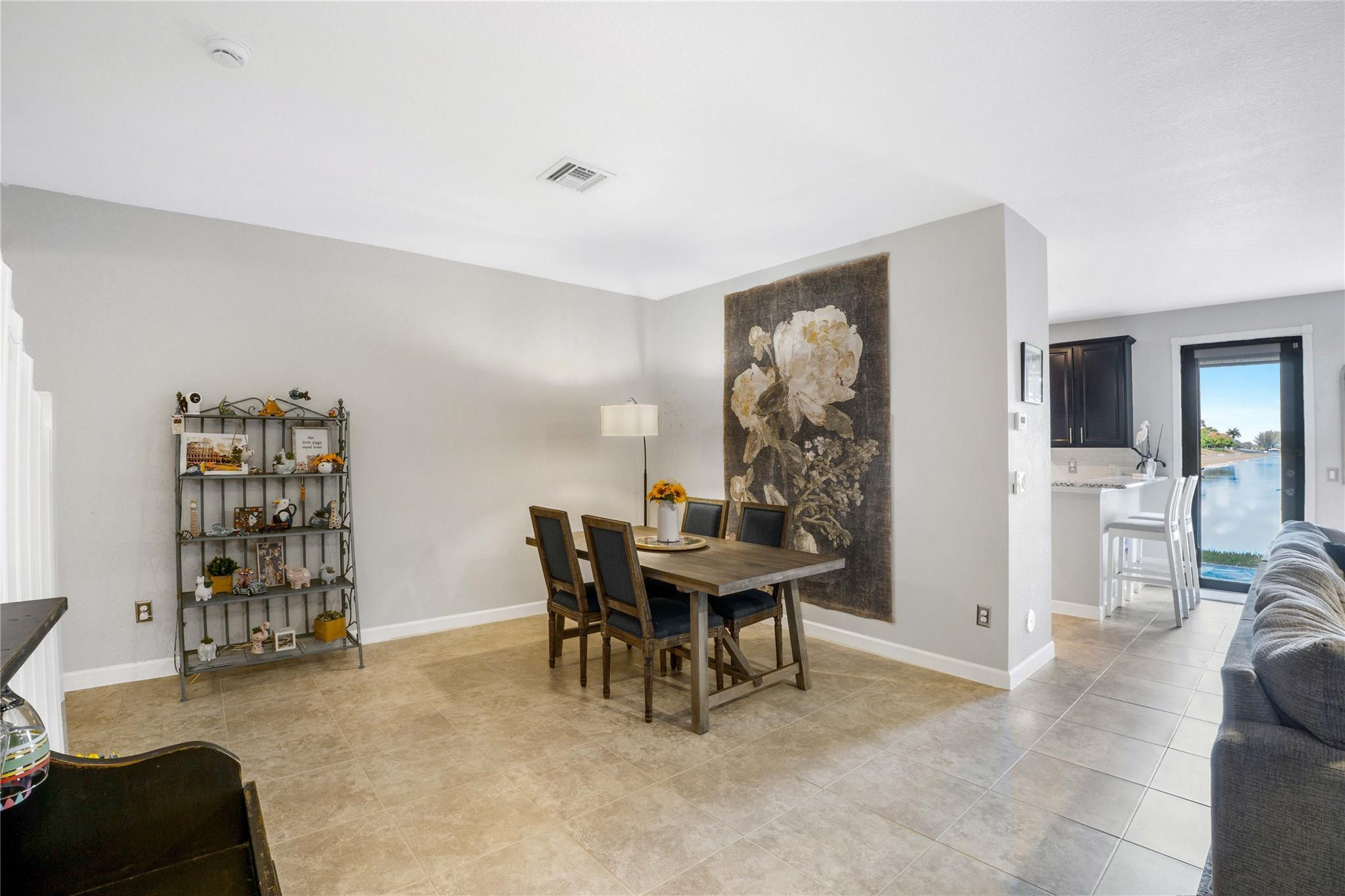 8405 Lakeview Trl