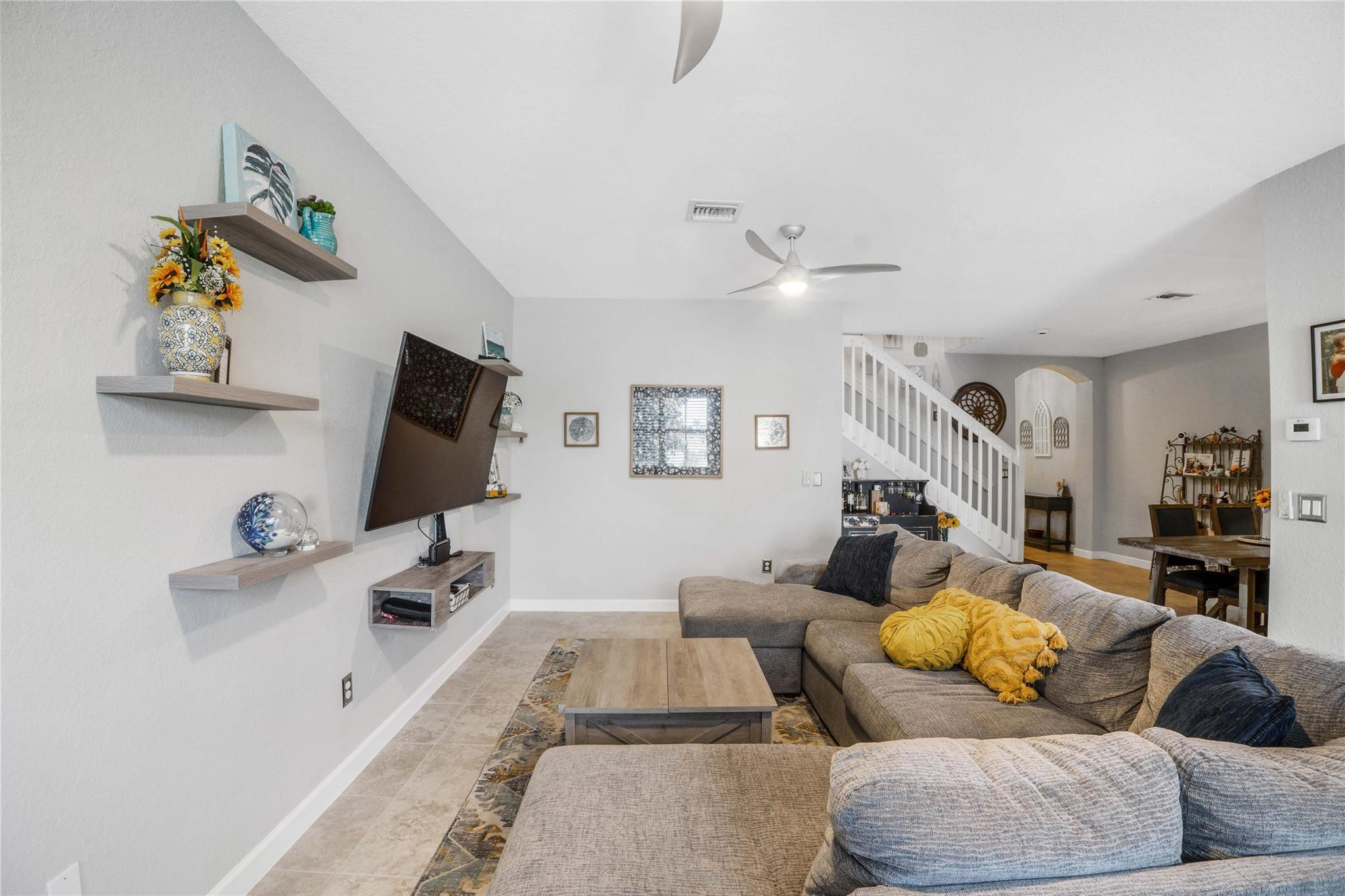 8405 Lakeview Trl