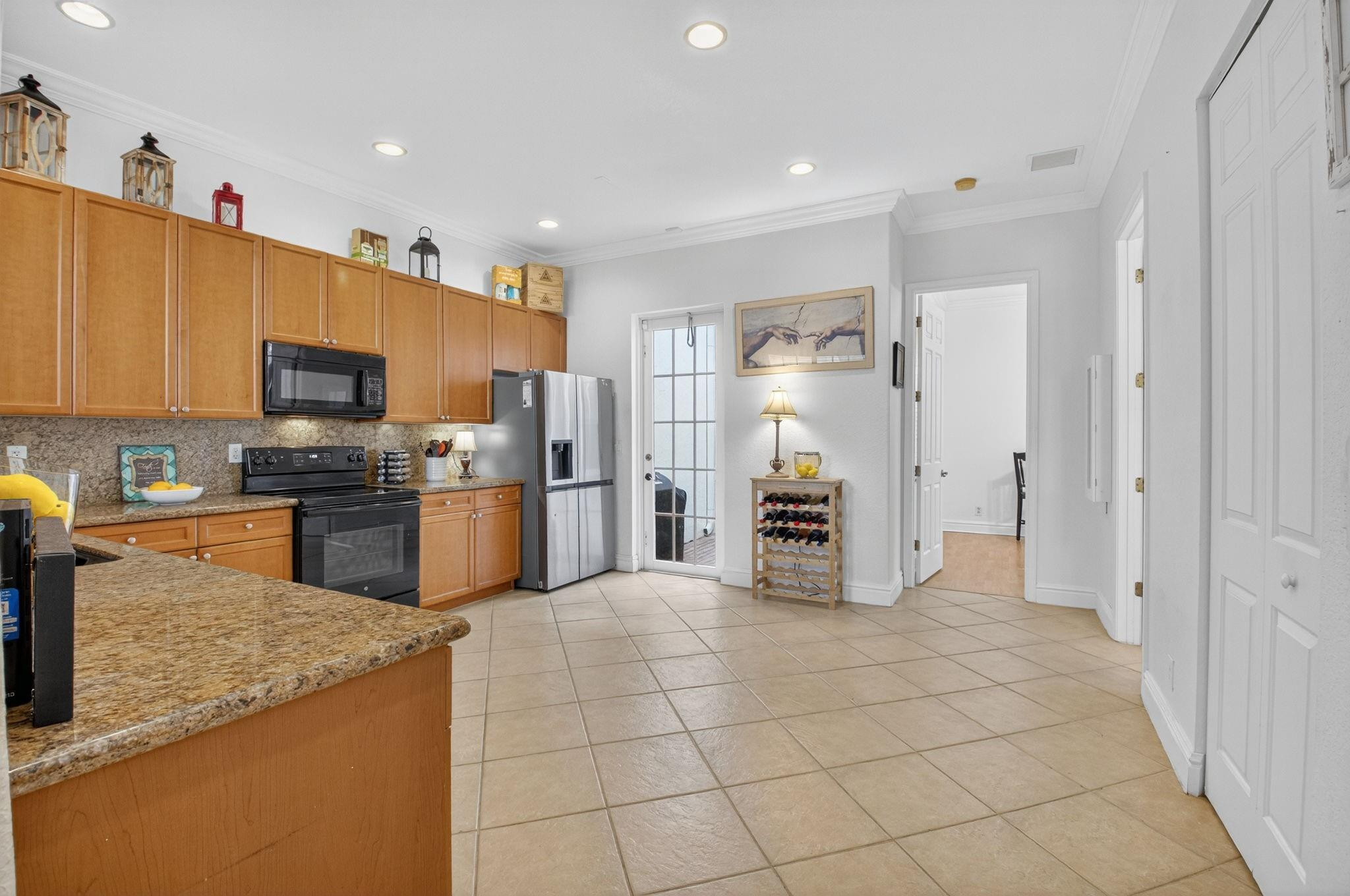 616 NW 25th Ave 616