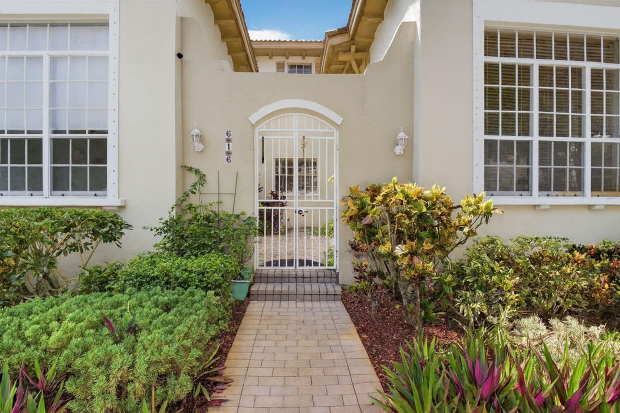 616 NW 25th Ave 616