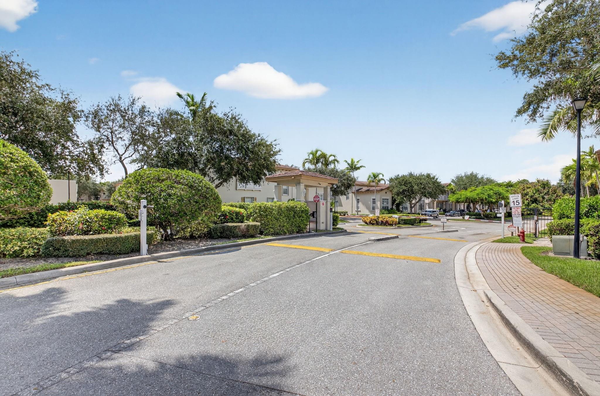 616 NW 25th Ave 616