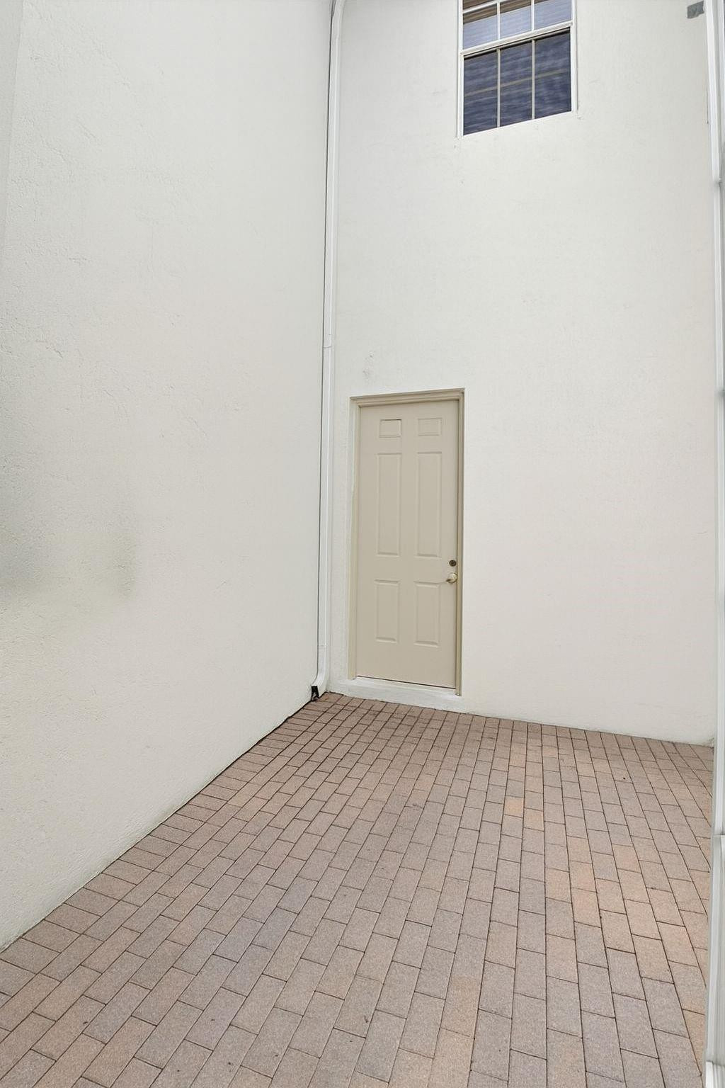 616 NW 25th Ave 616