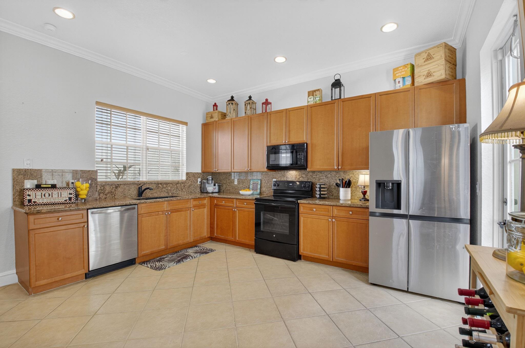 616 NW 25th Ave 616