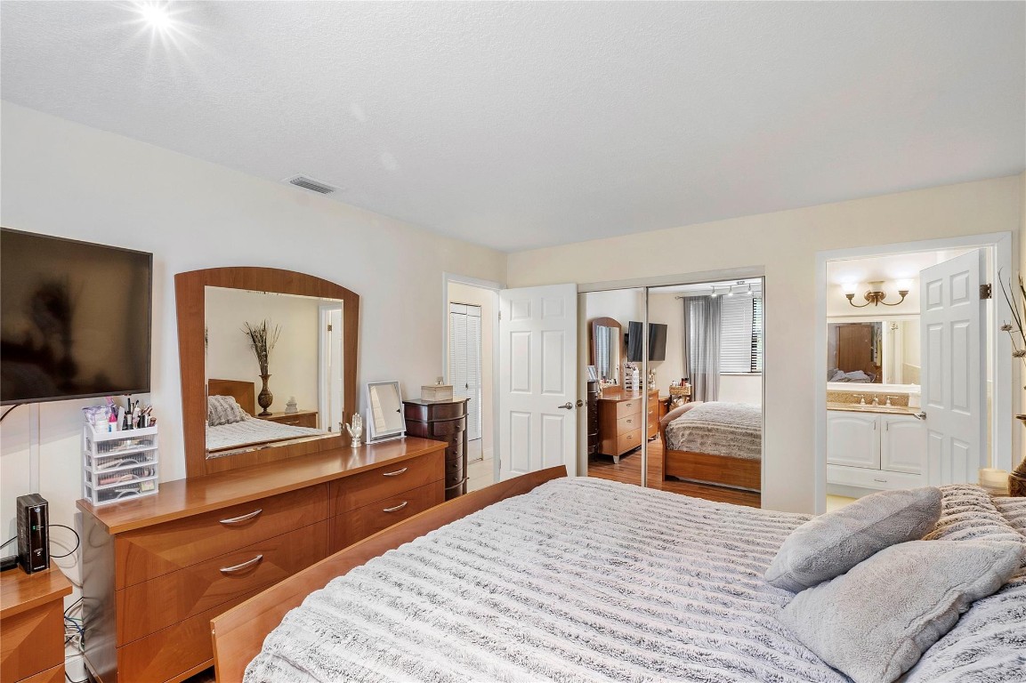 2852 Coral Springs Dr 2852