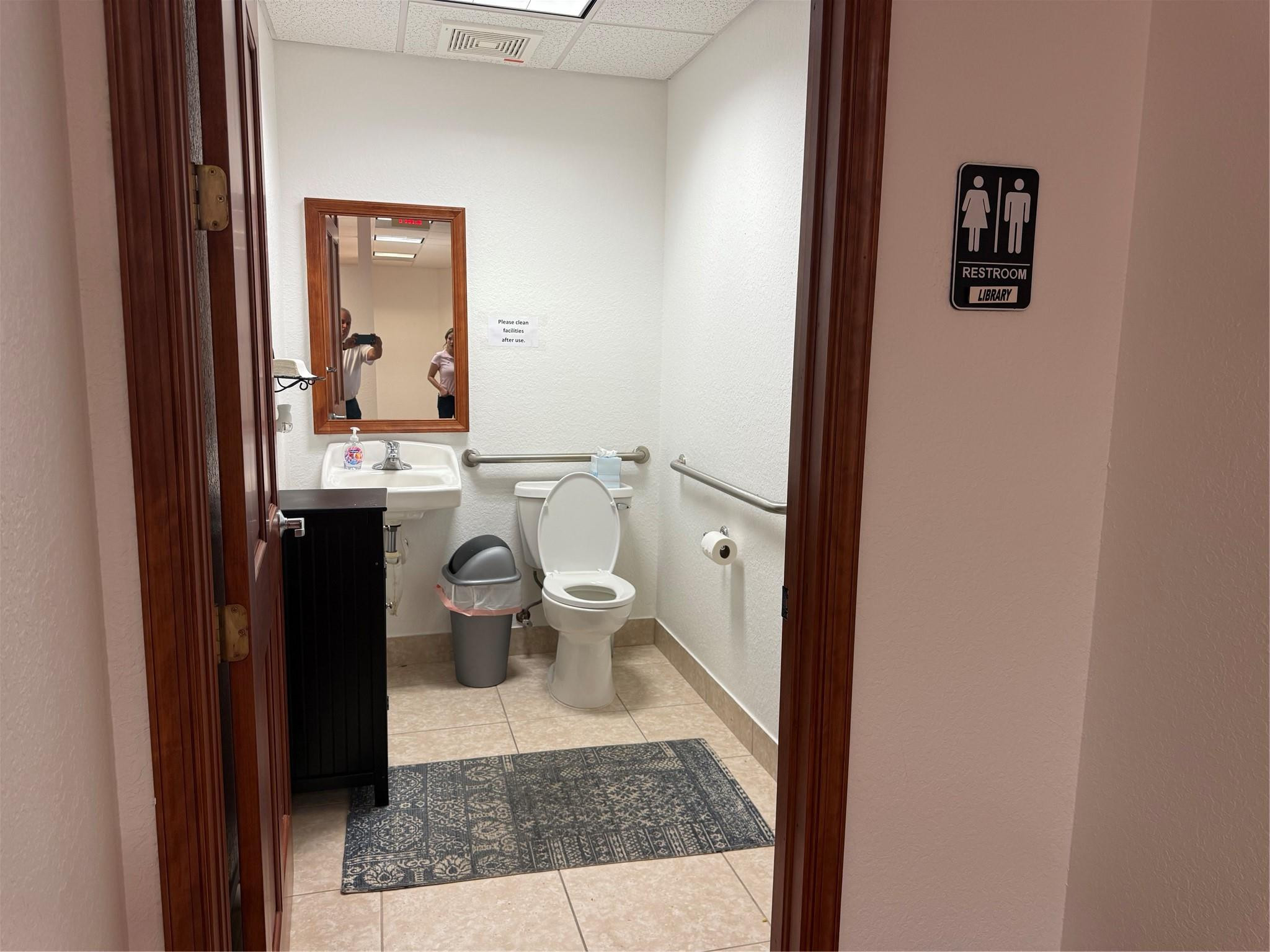 5401 N University Dr Unit 204