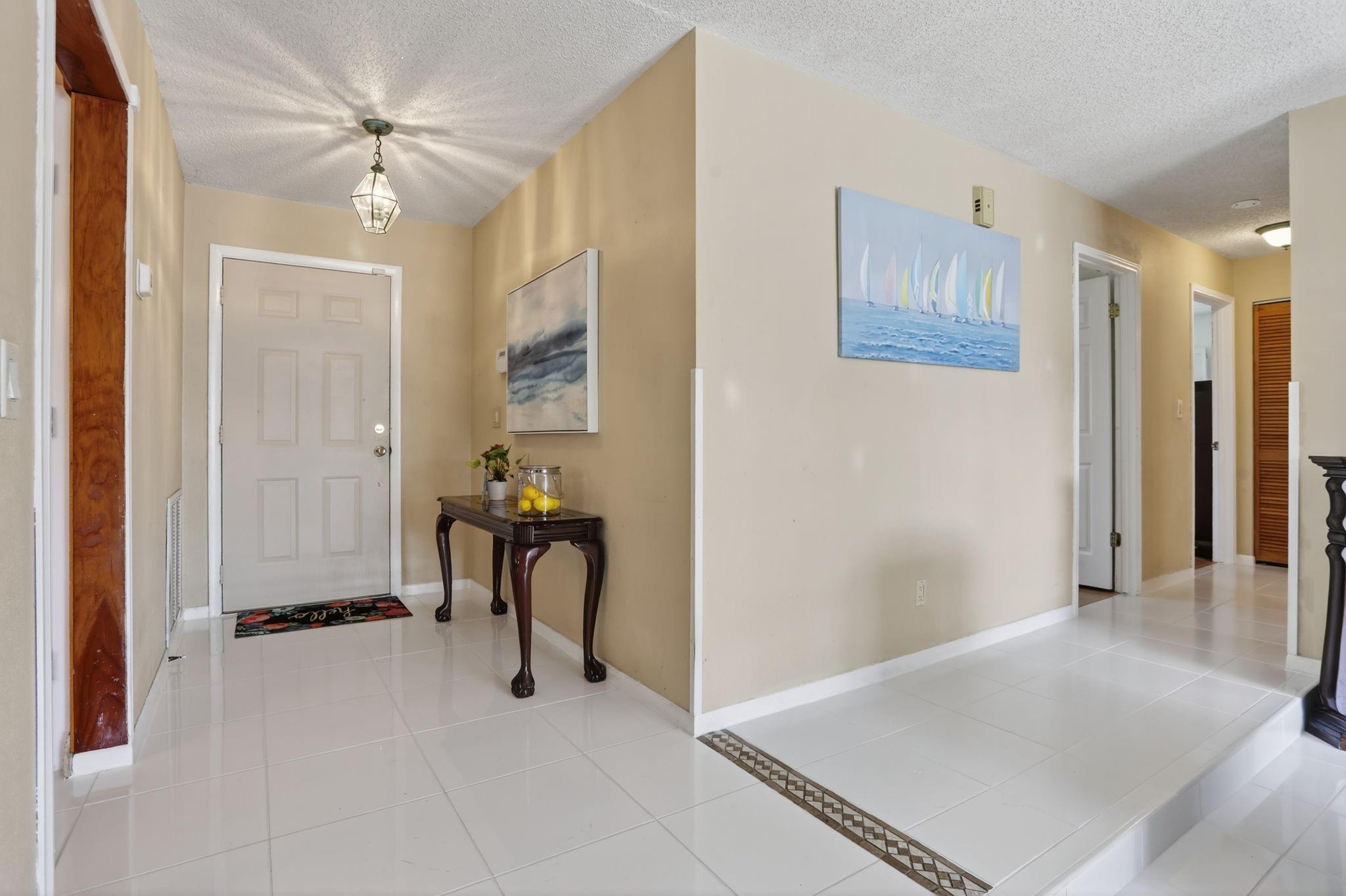 1739 NW 93rd Ter
