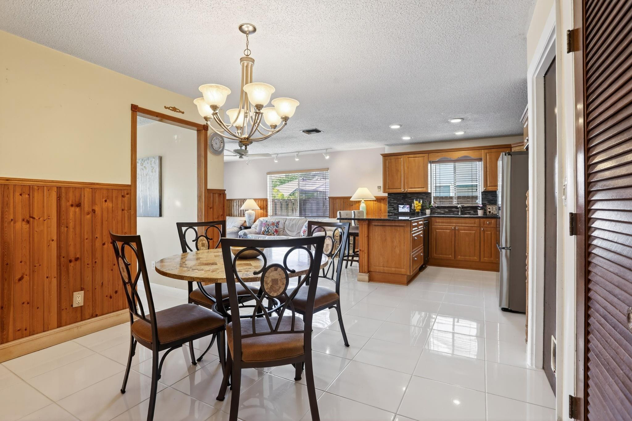 1739 NW 93rd Ter