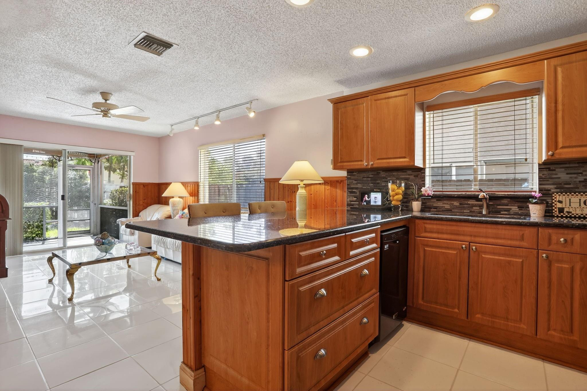 1739 NW 93rd Ter