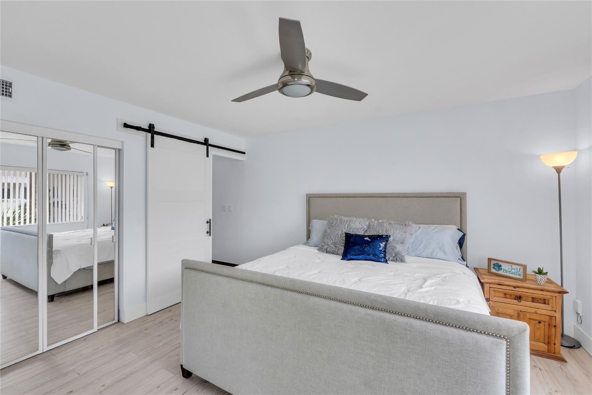 1198 Hillsboro Mile 212