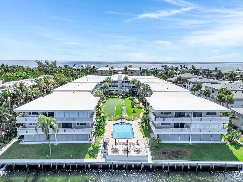 1198 Hillsboro Mile 212