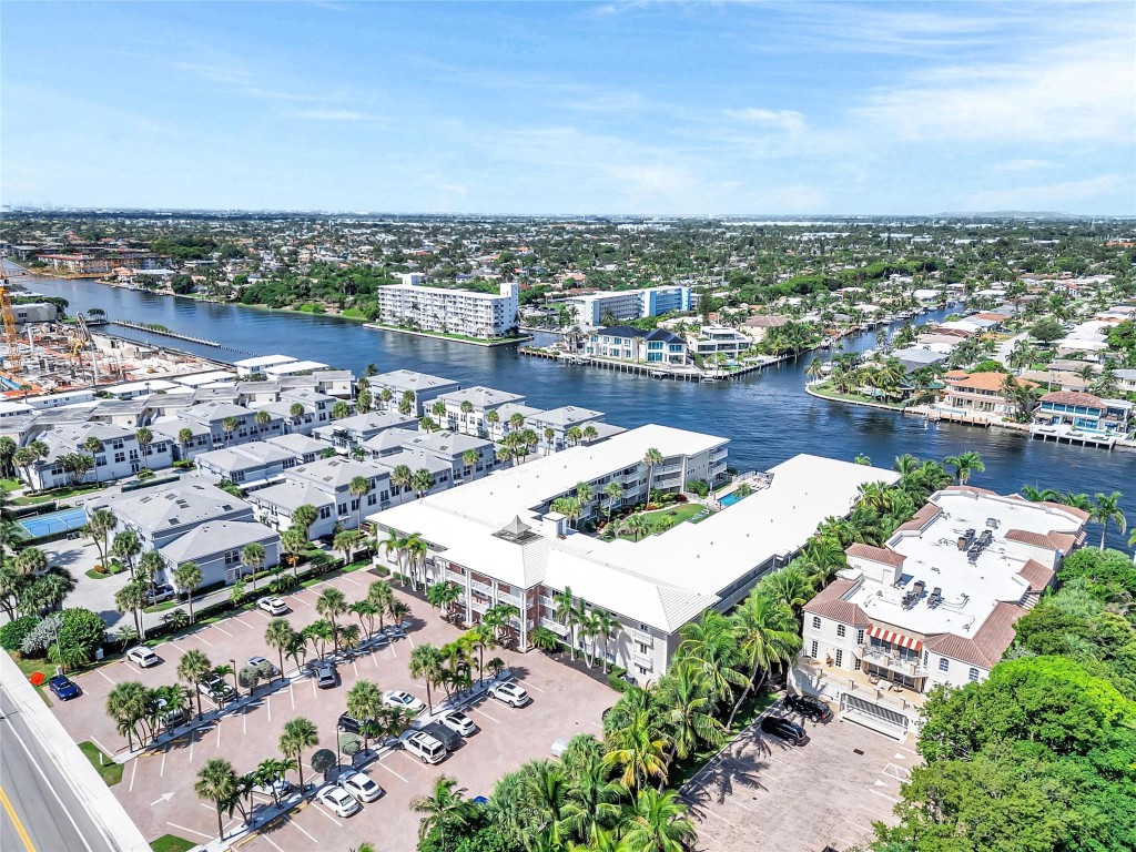 1198 Hillsboro Mile 212