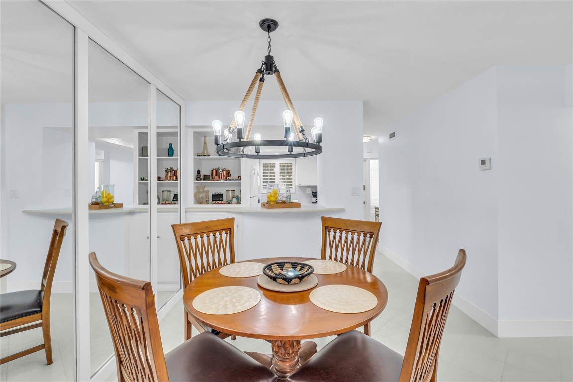 1198 Hillsboro Mile 212