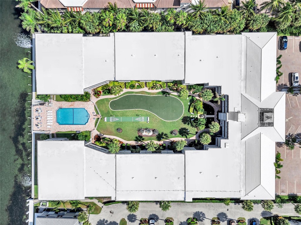 1198 Hillsboro Mile 212