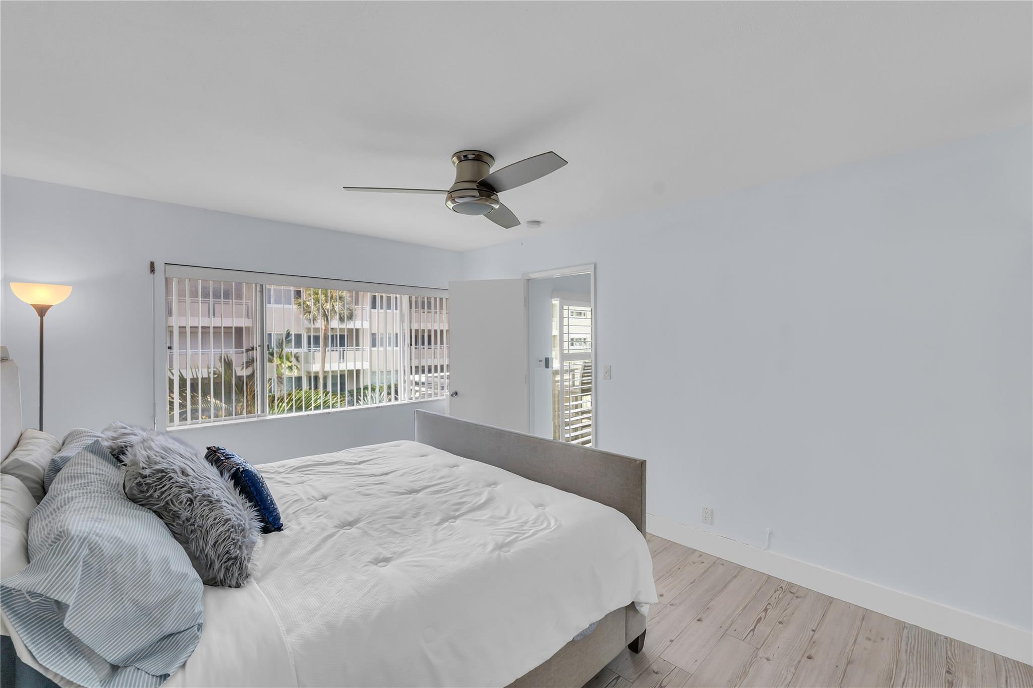 1198 Hillsboro Mile 212