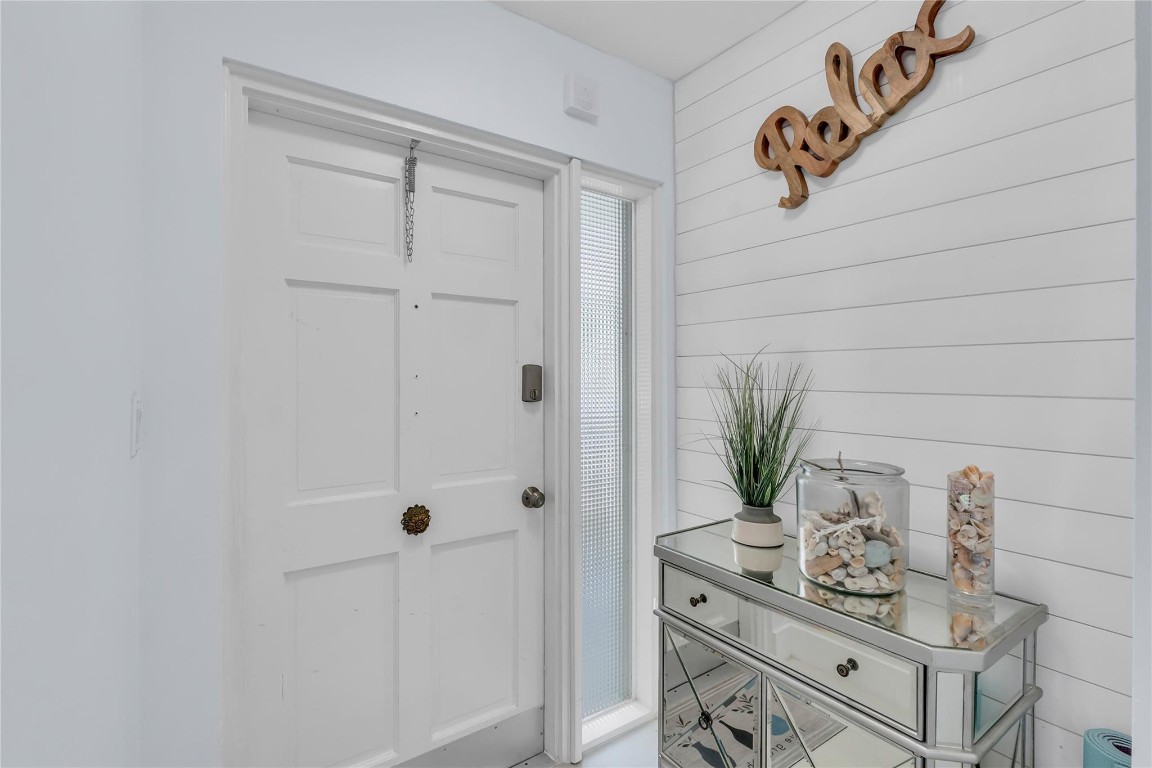 1198 Hillsboro Mile 212