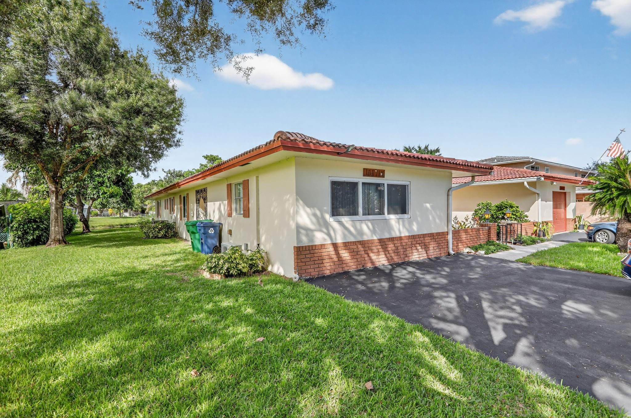 10071 NW 36th St