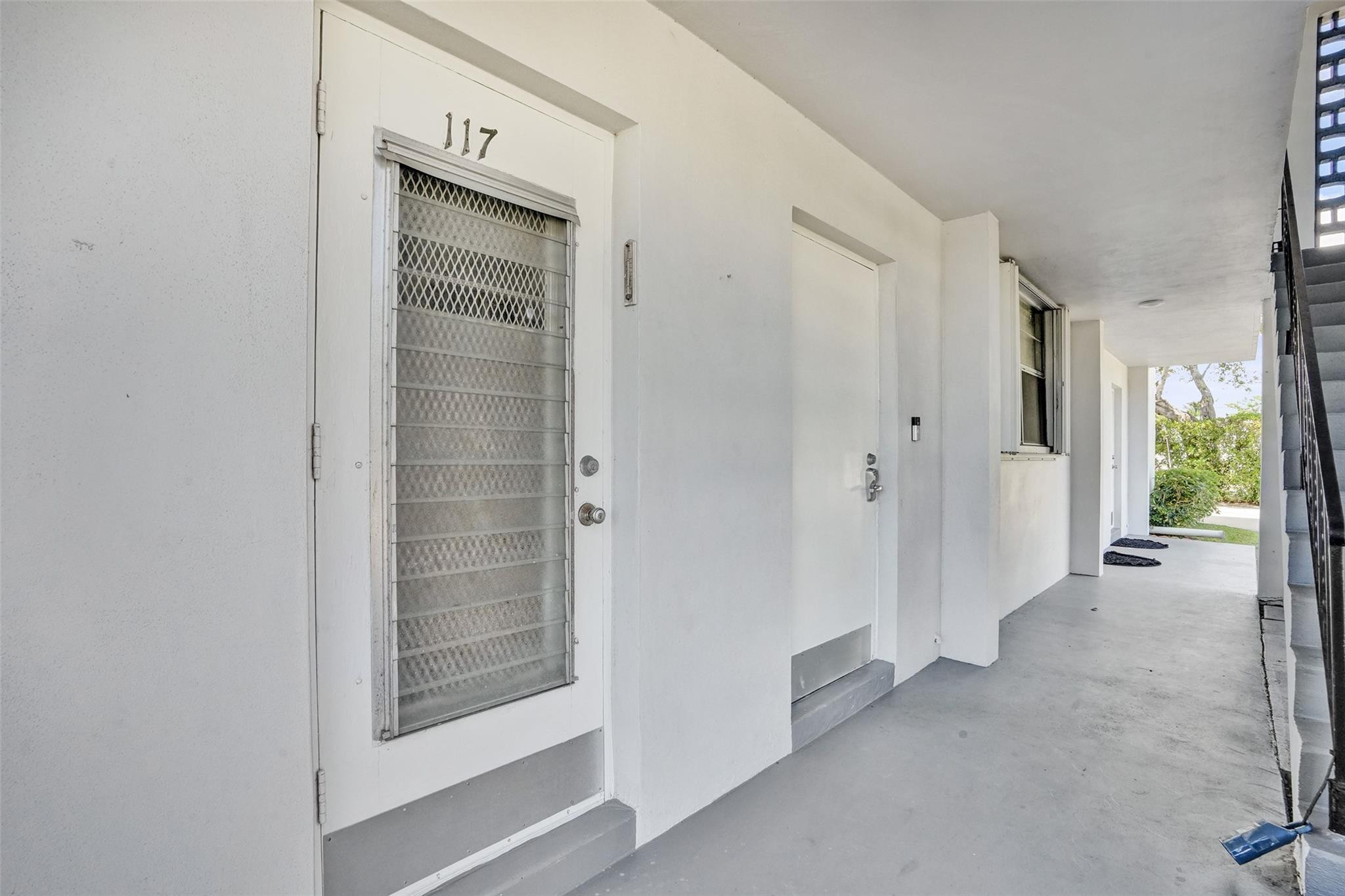 400 SE 10th Street 117