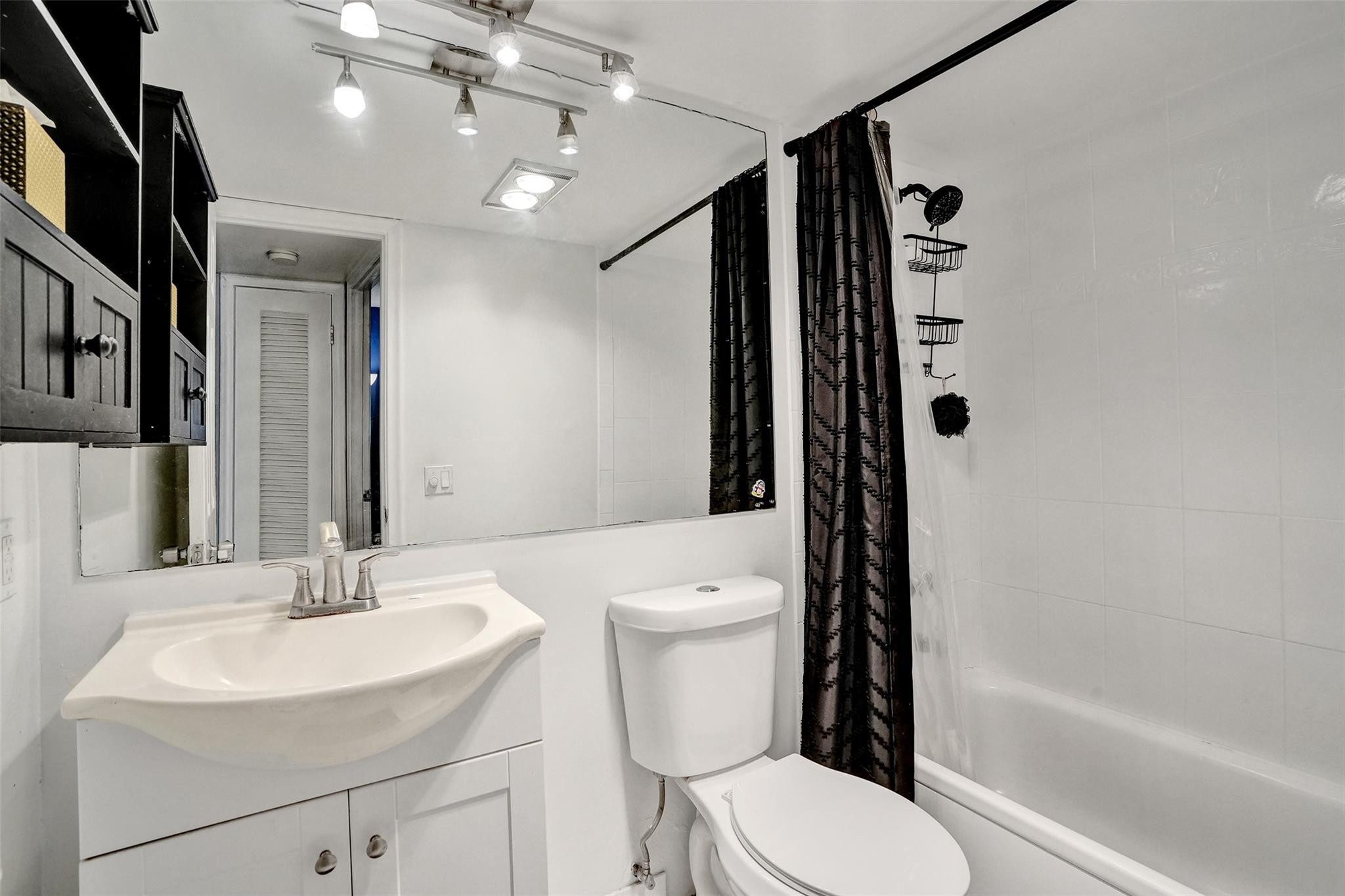 400 SE 10th Street 117