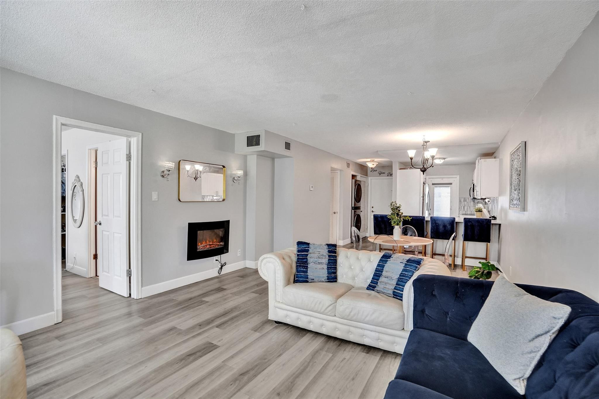 400 SE 10th Street 117
