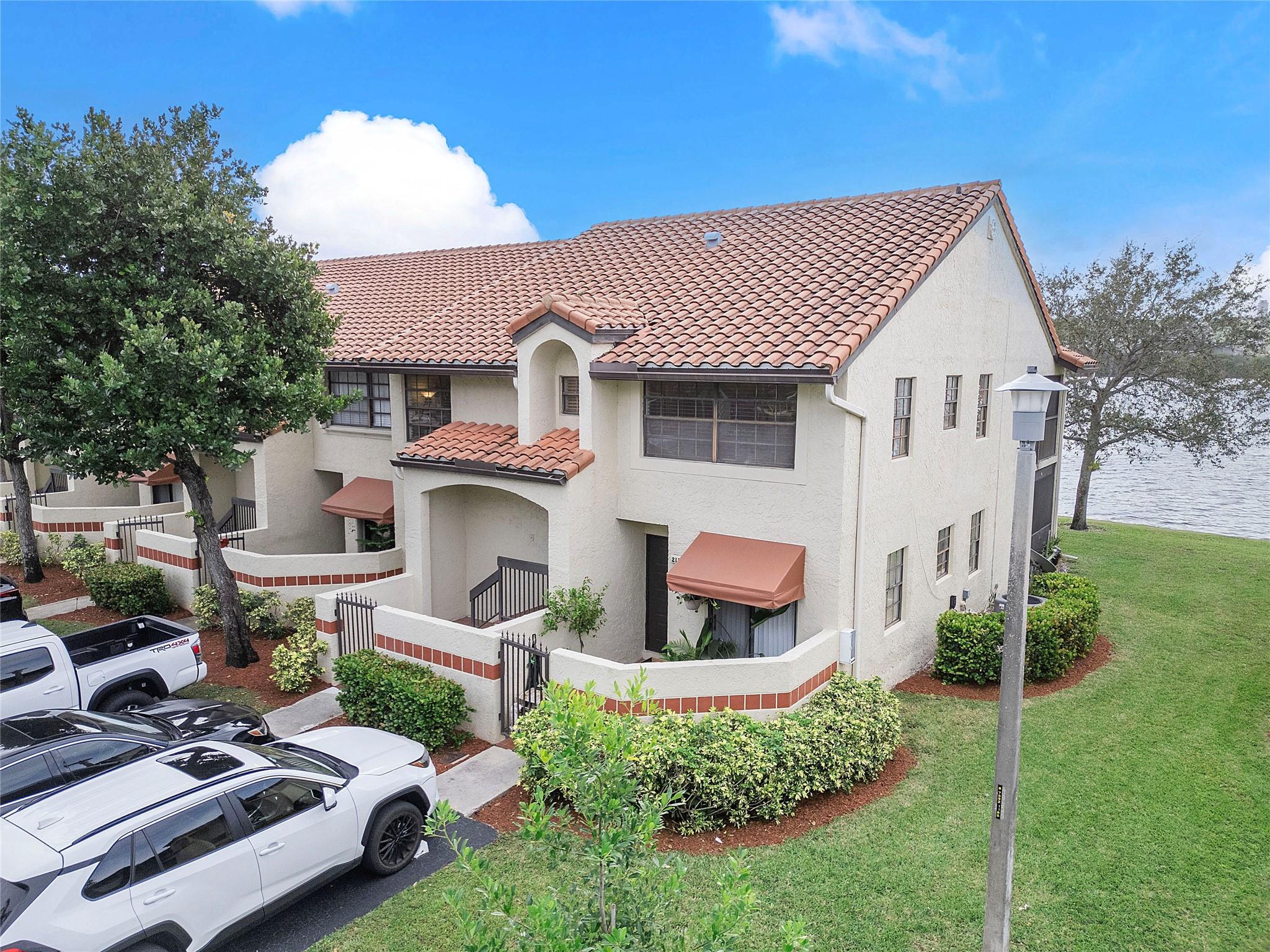 2112 Congressional Way 2112